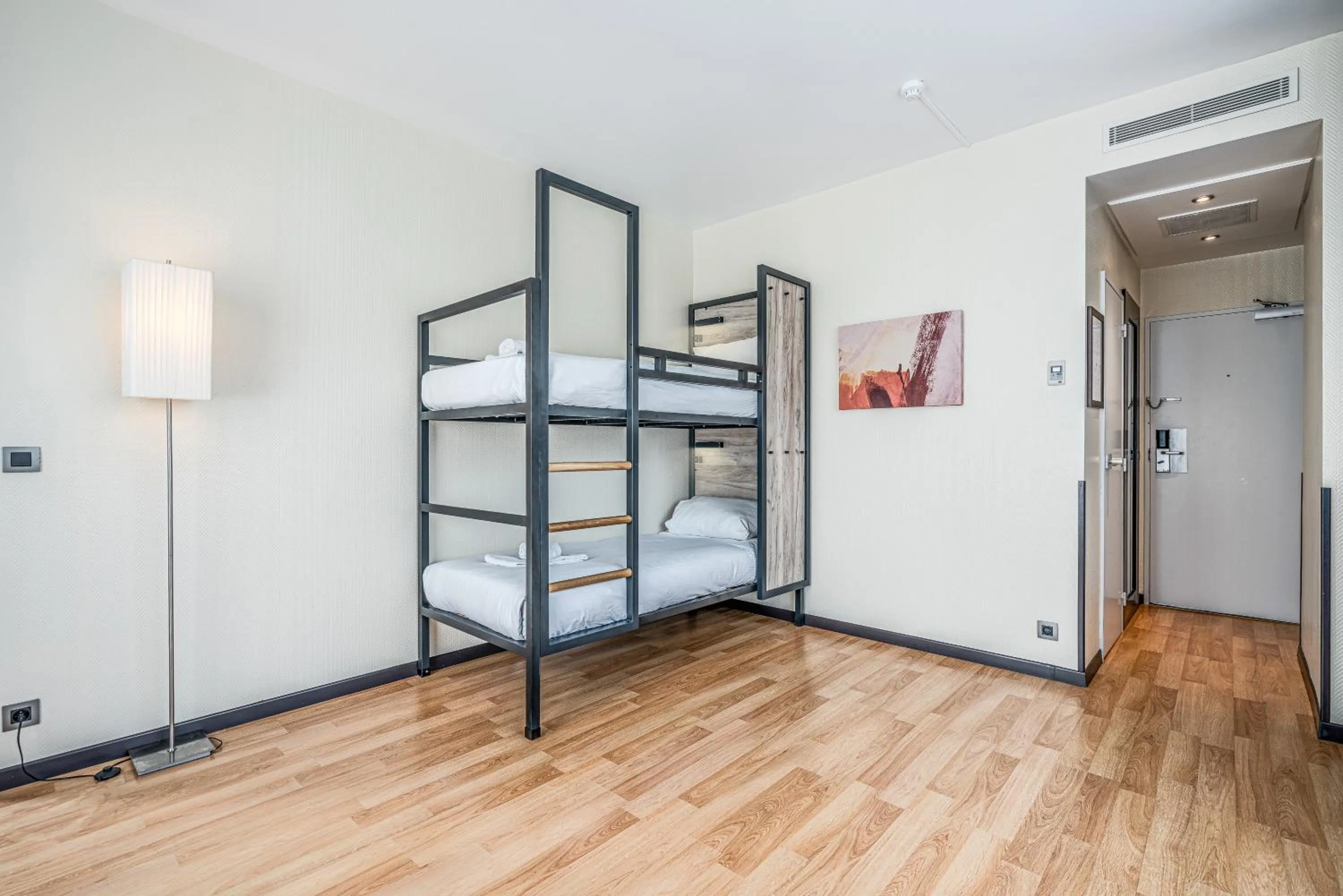 bunk bed, Bed in a&o Brussel Centrum