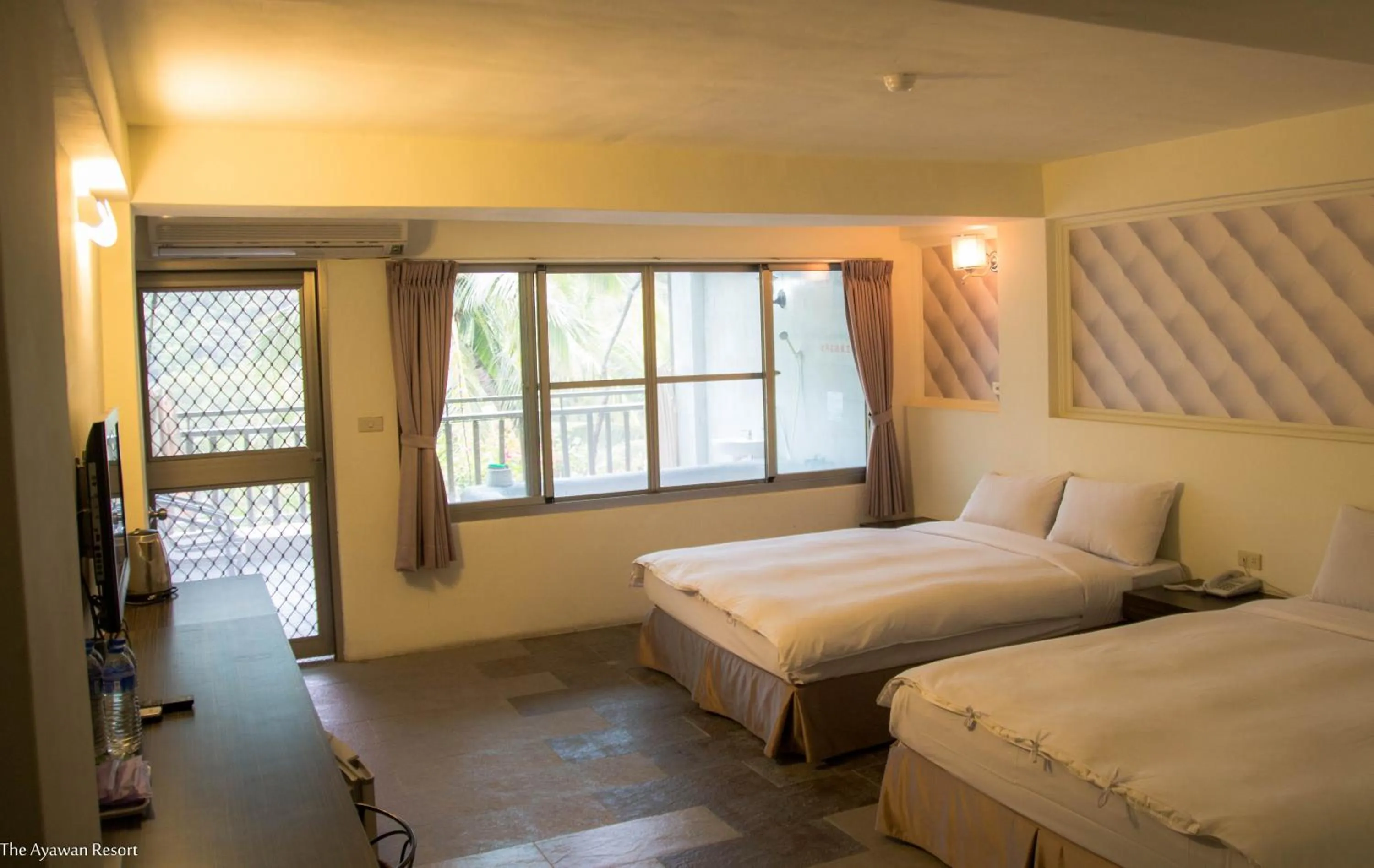 Bed in Ayawan Hot Spring Resort