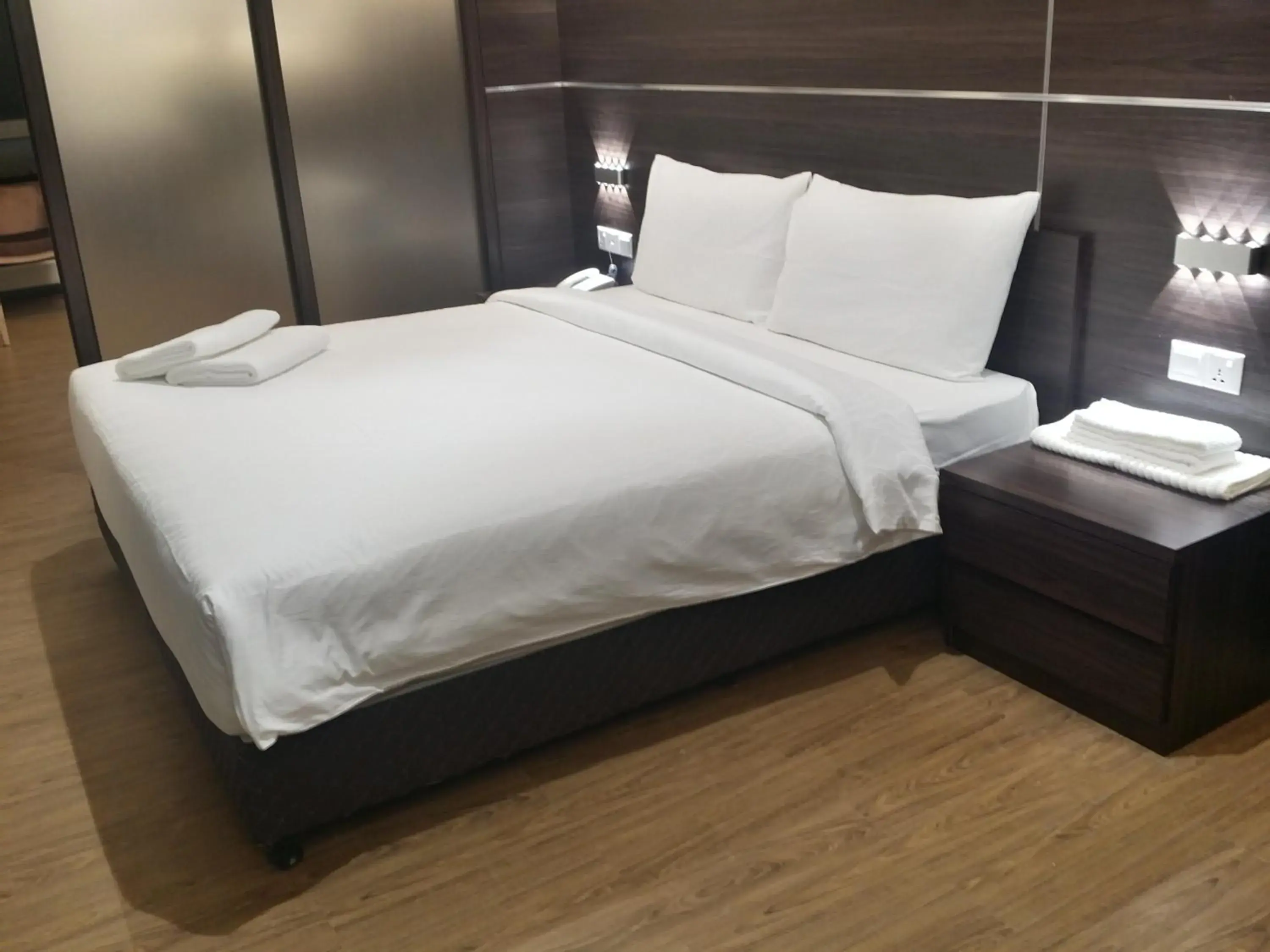 Bedroom, Bed in Hotel Labuan Point Bedroom, Bed in Hotel Labuan Point