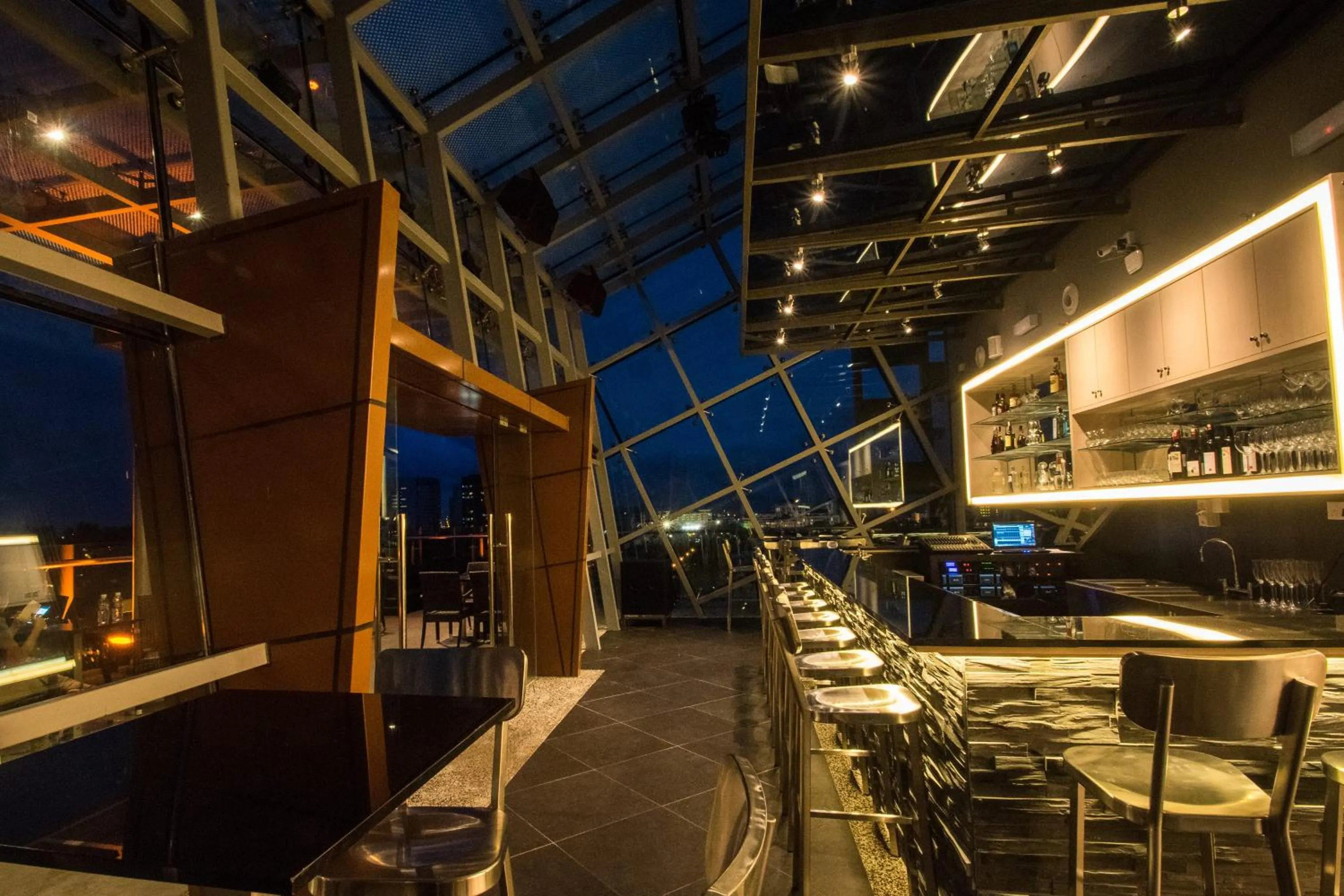 Lounge or bar in Hotel Labuan Point