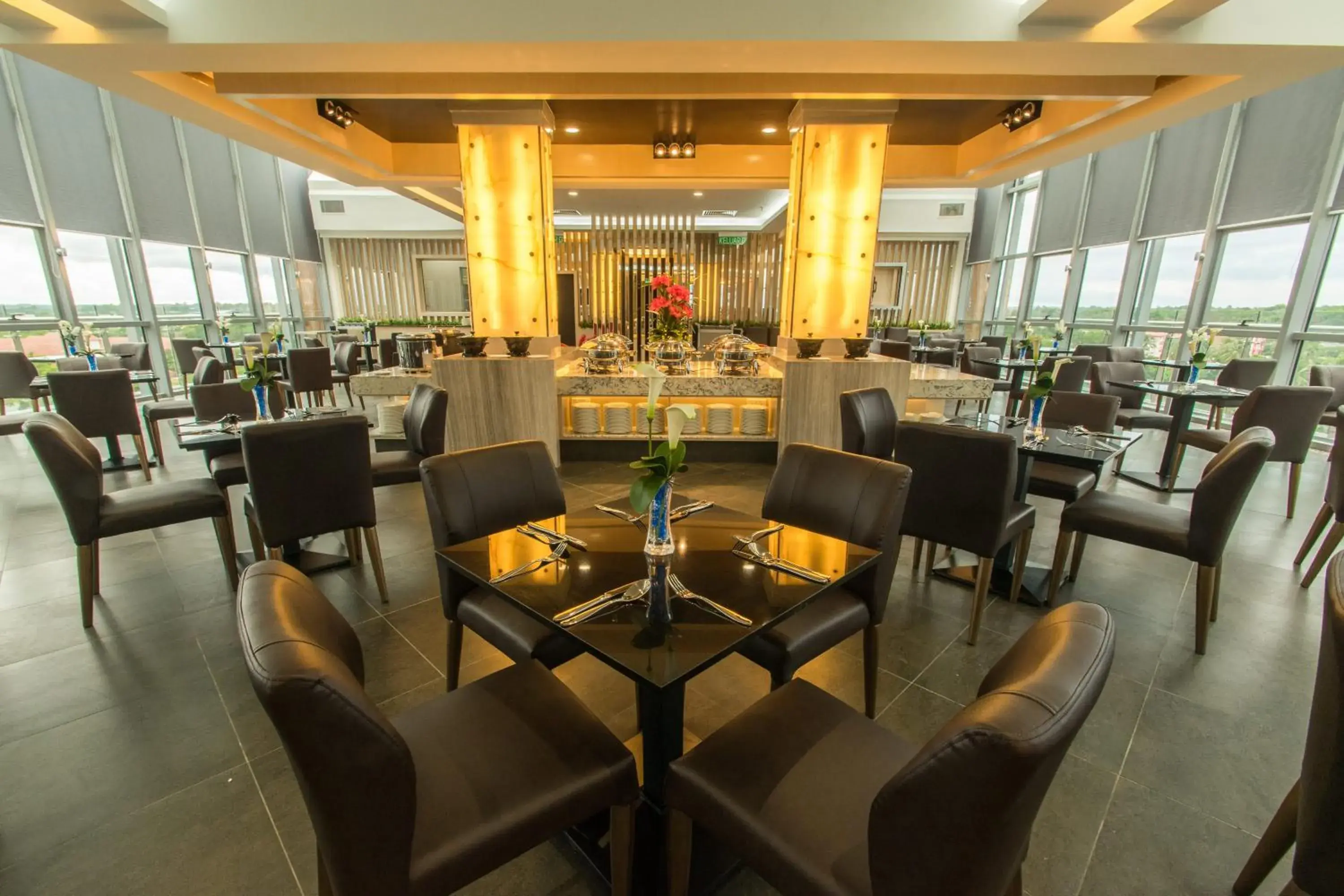 Restaurant/places to eat in Hotel Labuan Point Restaurant/places to eat in Hotel Labuan Point