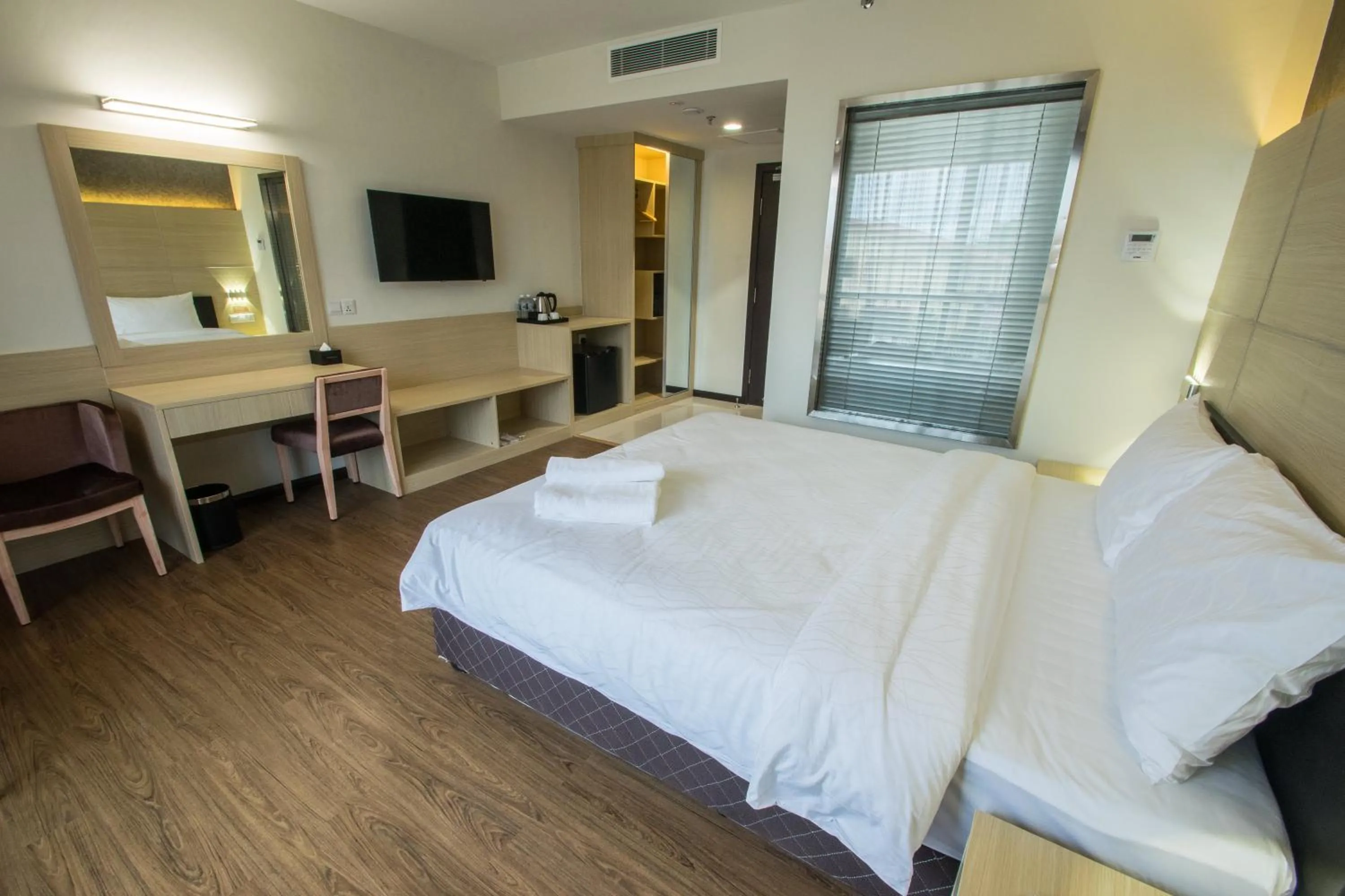 Bedroom, Bed in Hotel Labuan Point