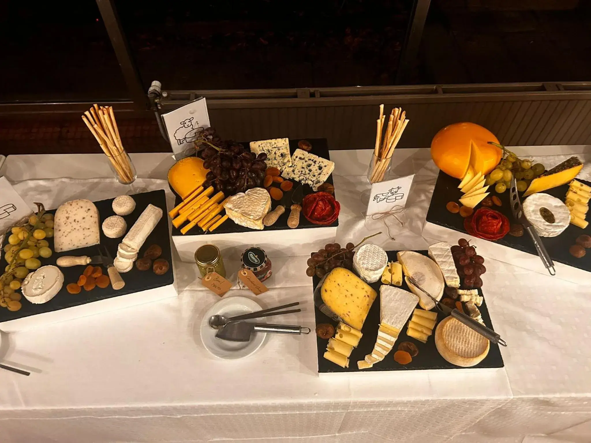 Restaurant/places to eat in First Euroflat Hotel Restaurant/places to eat in First Euroflat Hotel