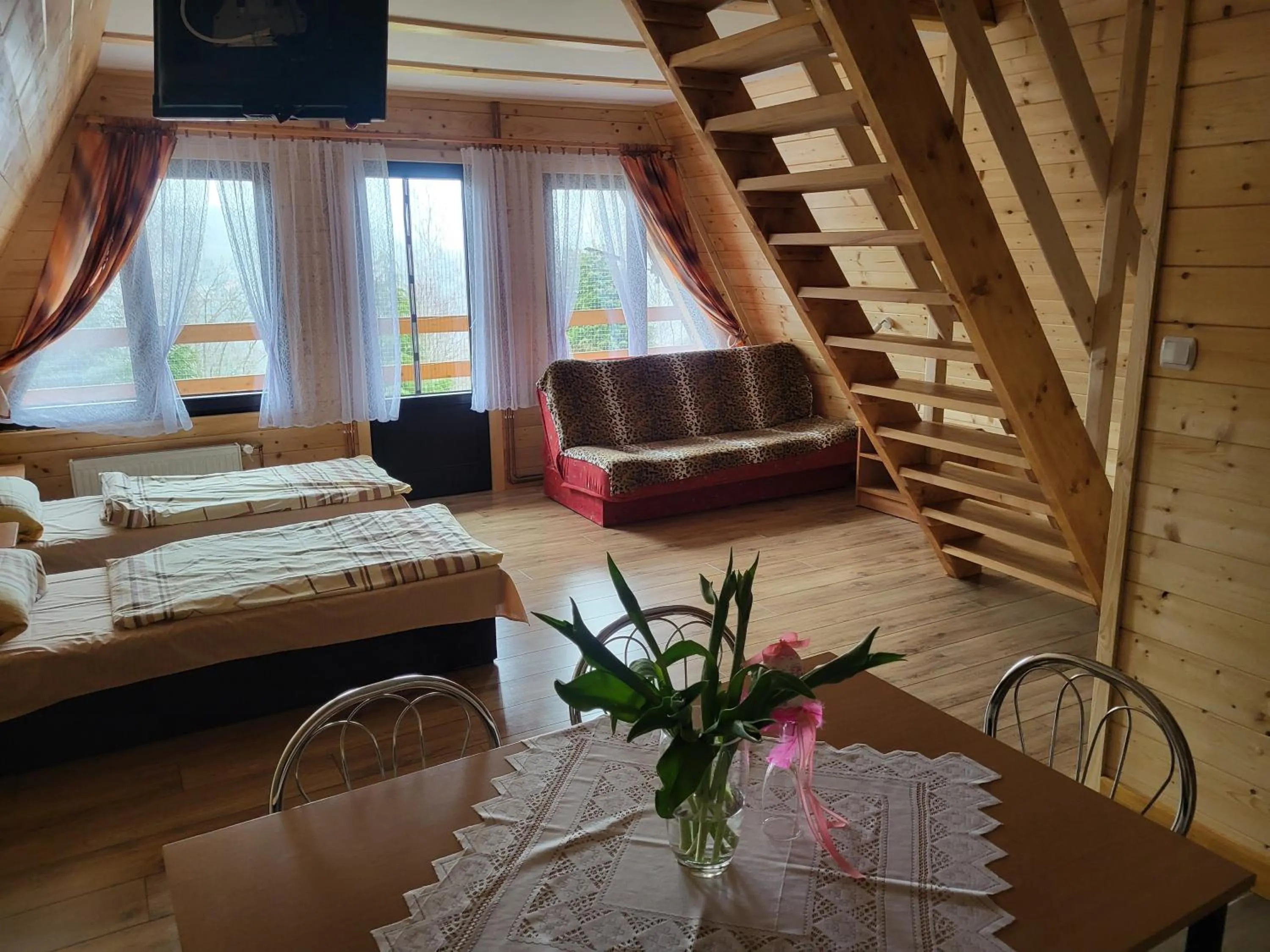 Living room, Bed in O.W.S. Strzecha