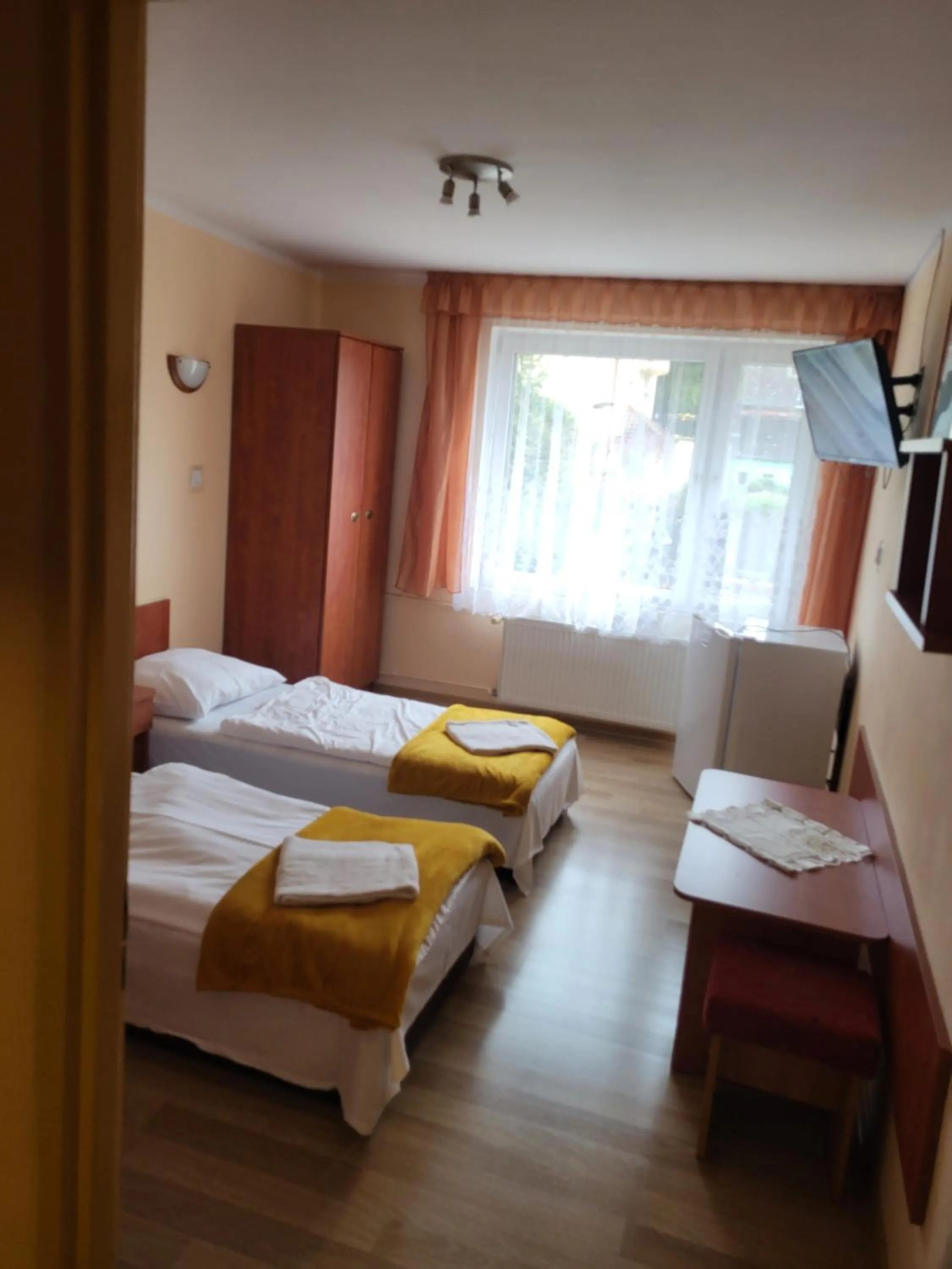 Photo of the whole room, Bed in O.W.S. Strzecha
