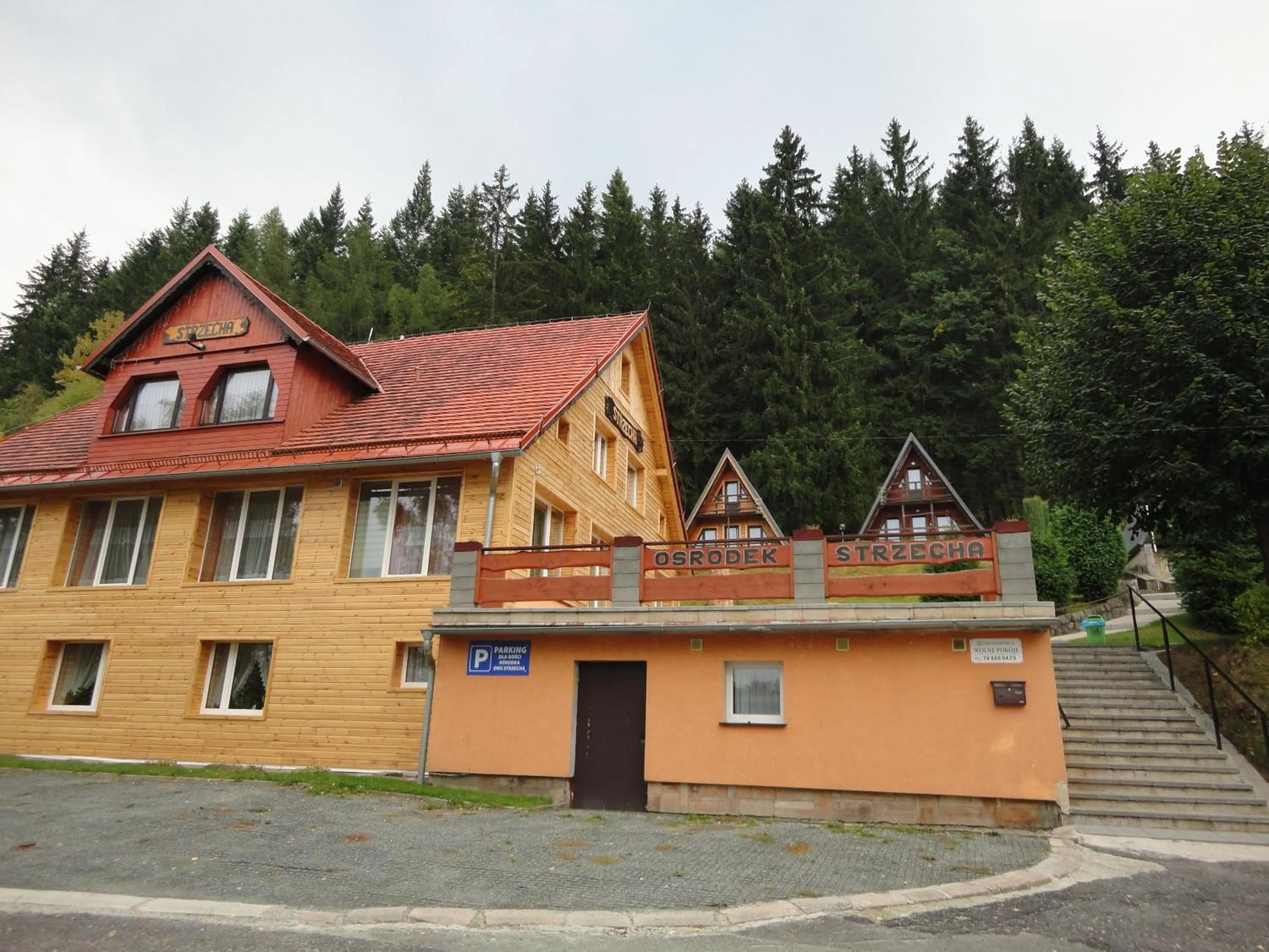Facade/entrance in O.W.S. Strzecha