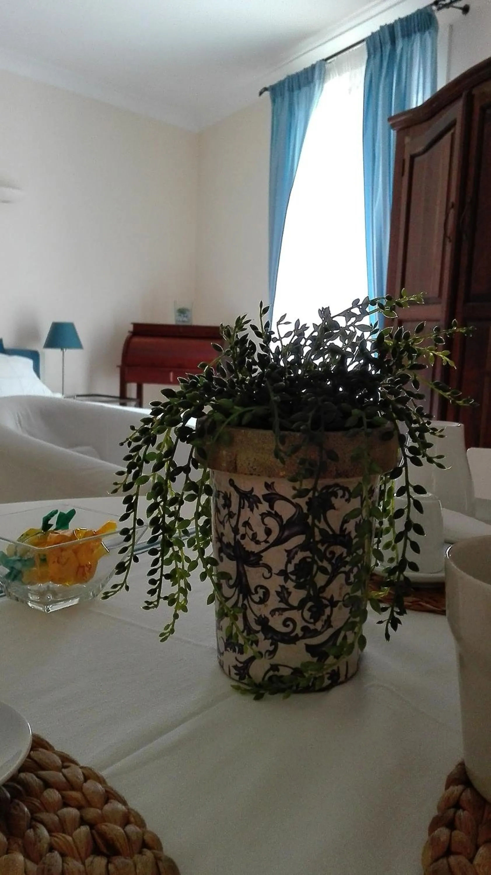 Seating area, Bed in Il Portoncino