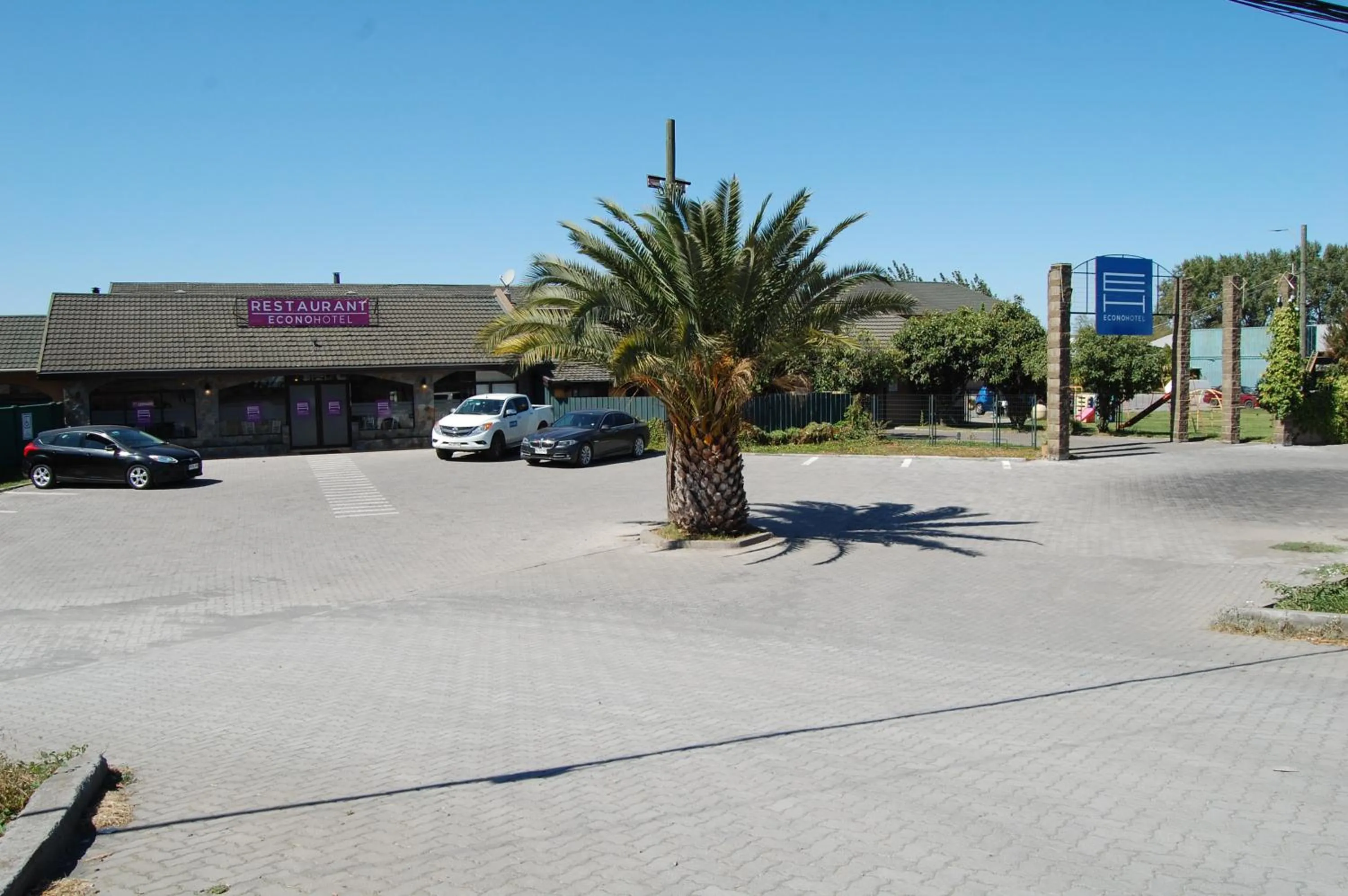 Facade/entrance in Hotel Econohotel