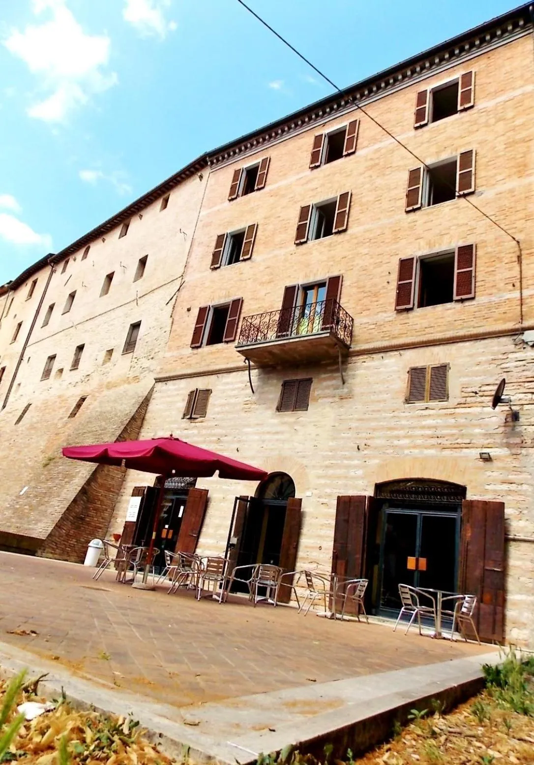 Property building in San Lorenzo