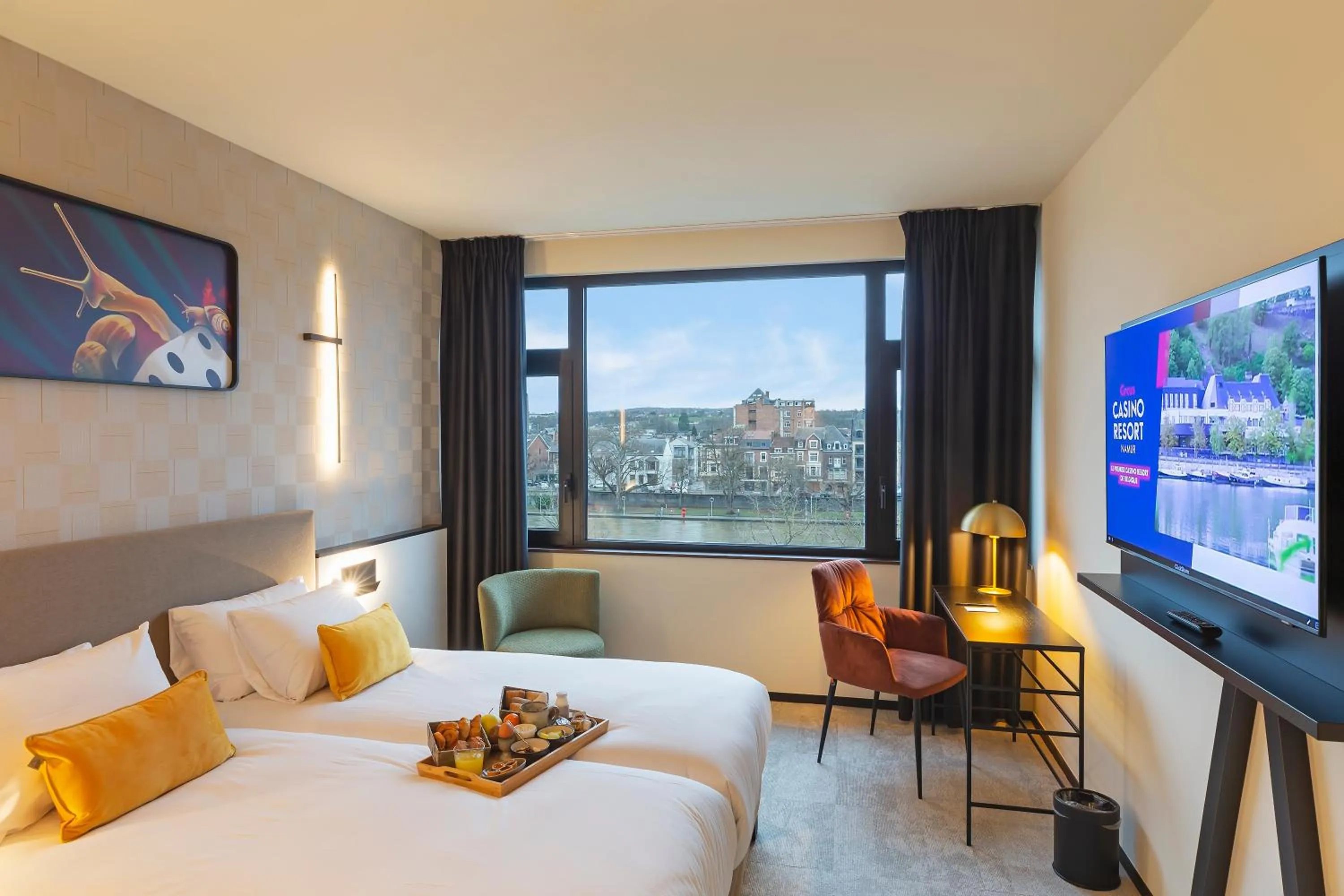 Bedroom, Bed in Mercure Namur Hotel