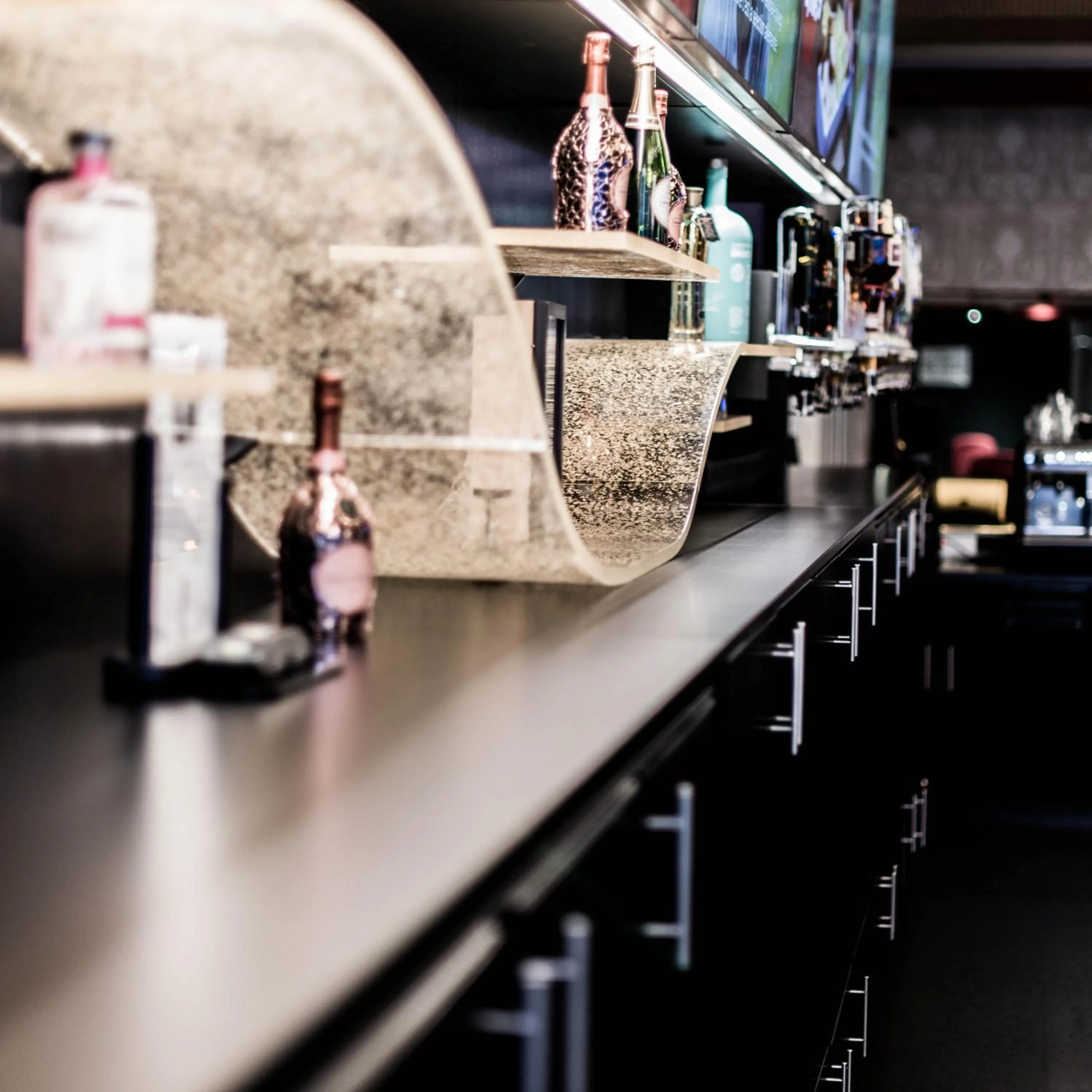 Lounge or bar in Mercure Namur Hotel