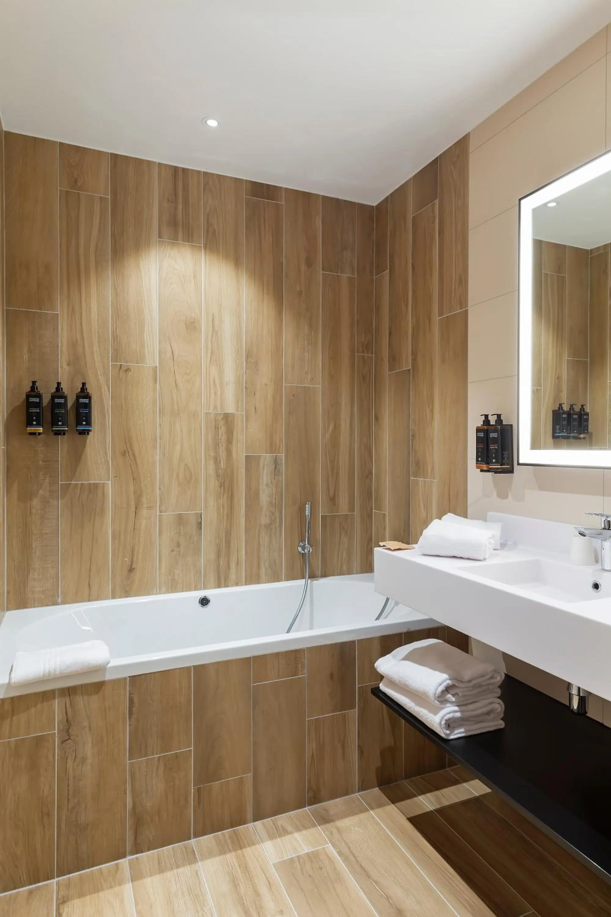 Bathroom in Mercure Namur Hotel