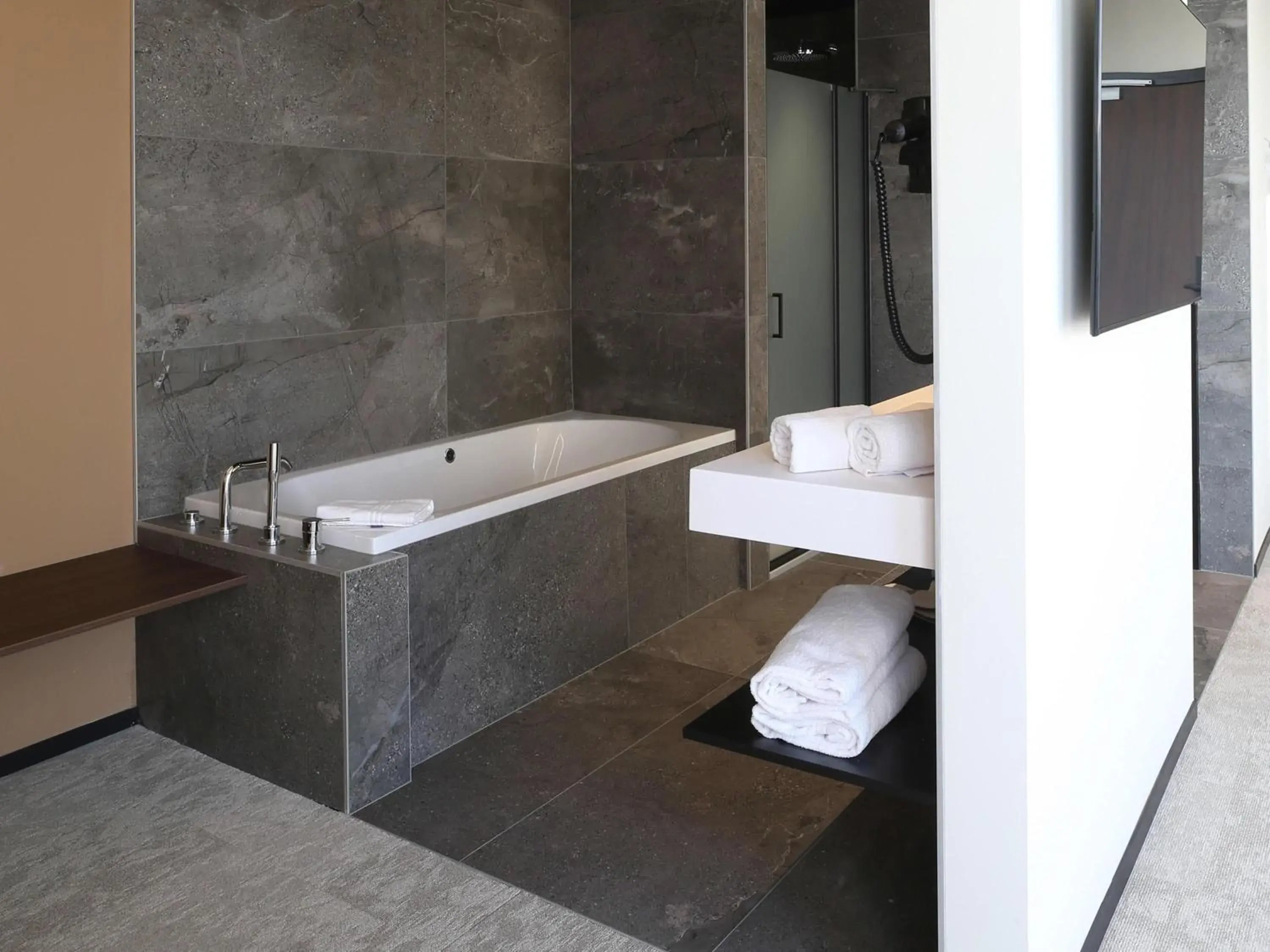 Bedroom in Mercure Namur Hotel Bedroom in Mercure Namur Hotel