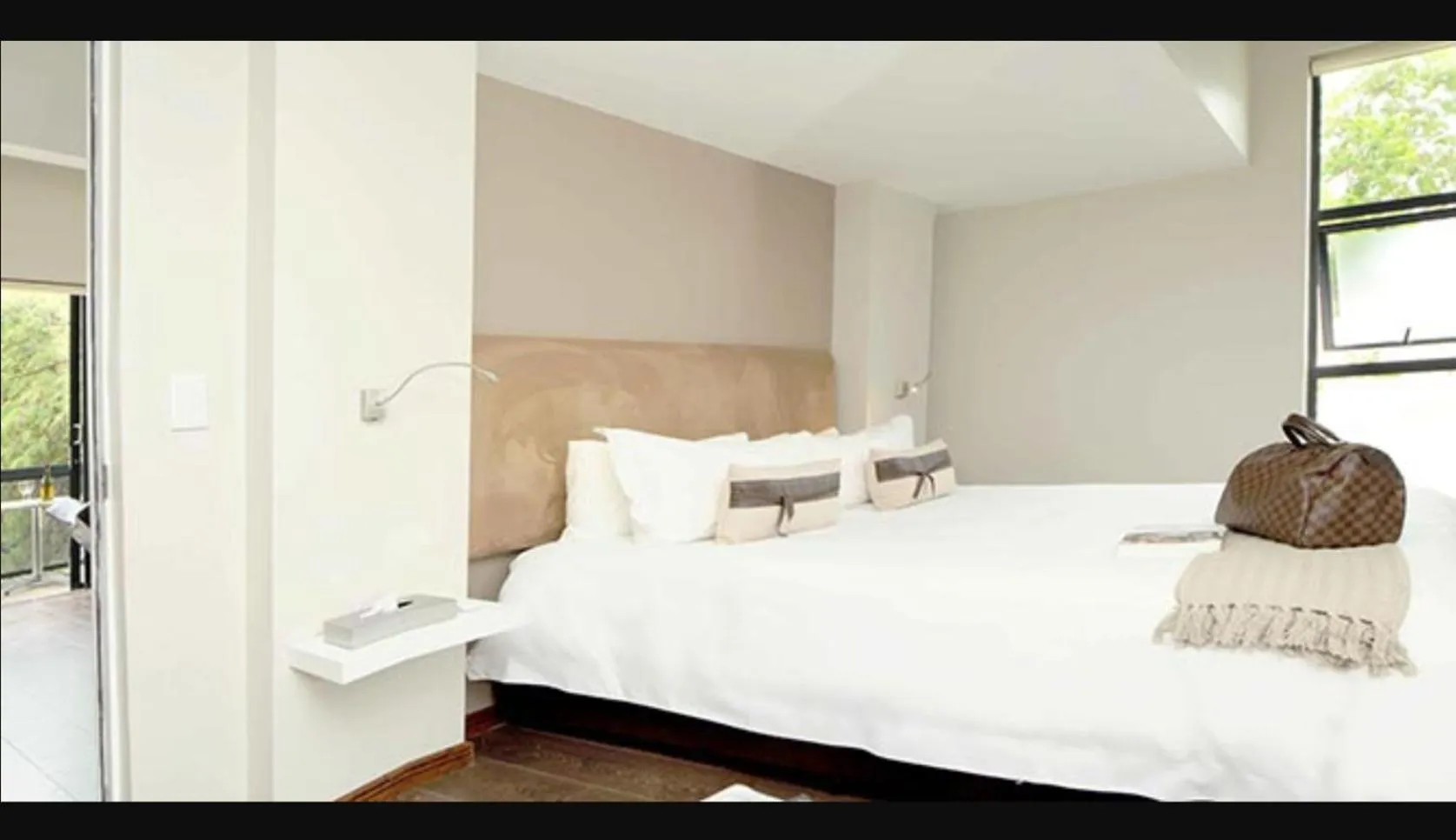 Bed in The Lakes Boutique Lodge