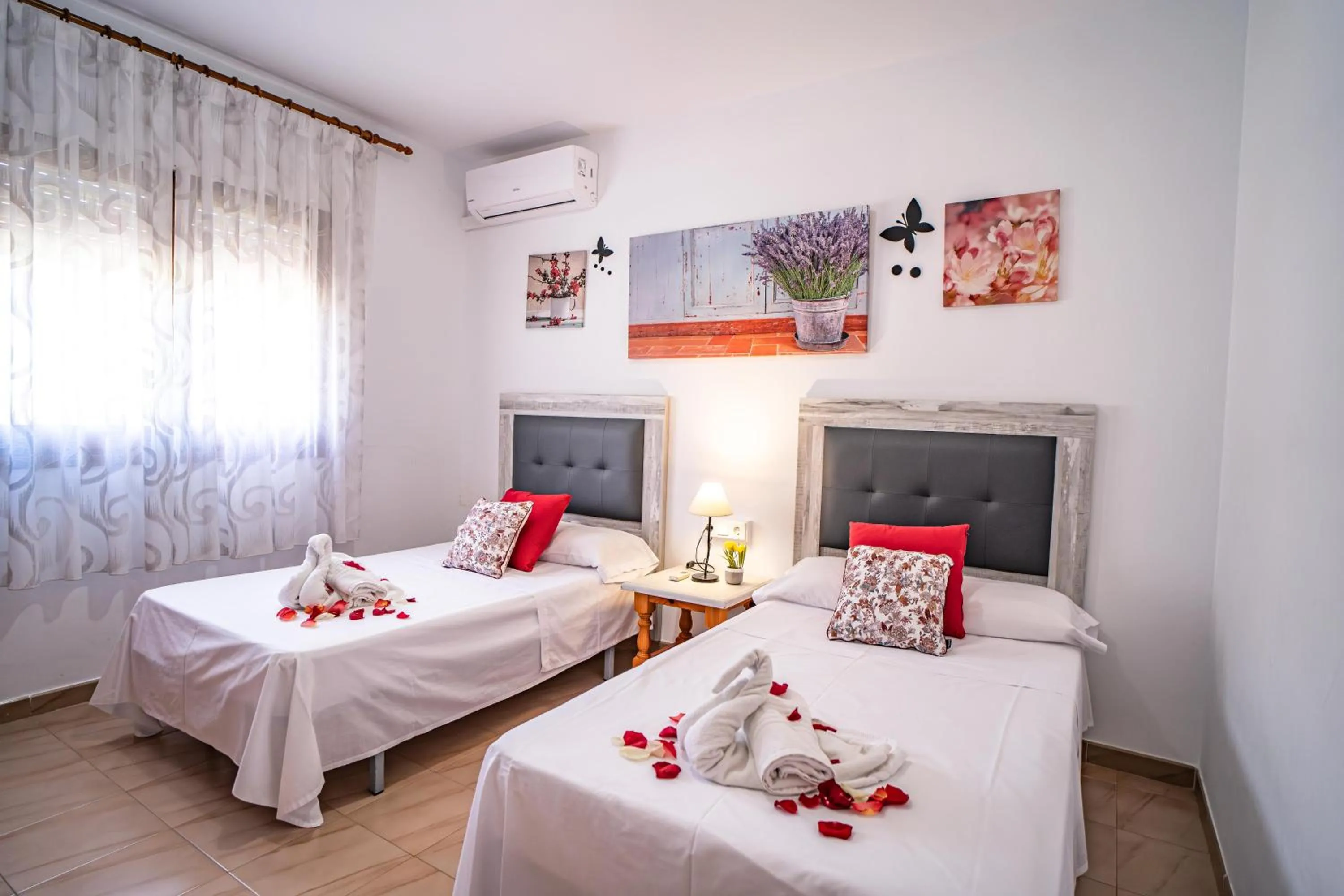 Photo of the whole room, Bed in Villa Adelina en Turre, Almería, Villa de lujo con piscina privada cerca de las playas de Mojácar