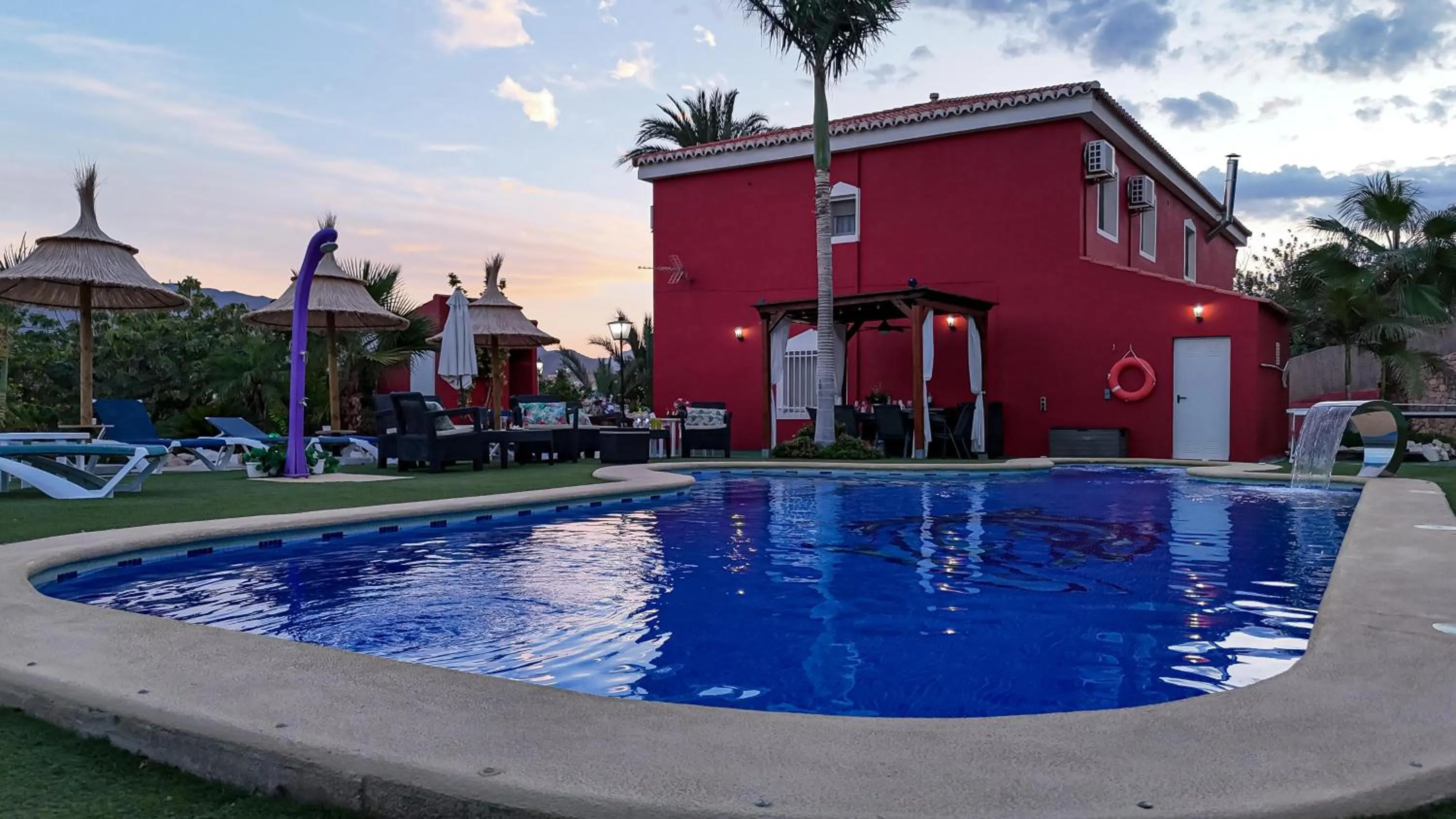 Swimming pool in Villa Adelina en Turre, Almería, Villa de lujo con piscina privada cerca de las playas de Mojácar