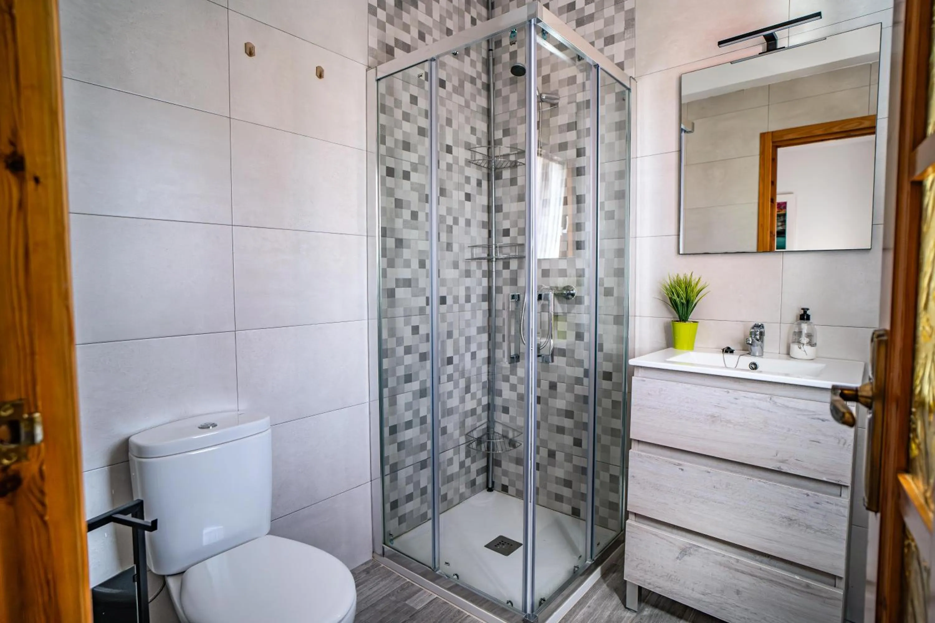 Bathroom in Villa Adelina en Turre, Almería, Villa de lujo con piscina privada cerca de las playas de Mojácar