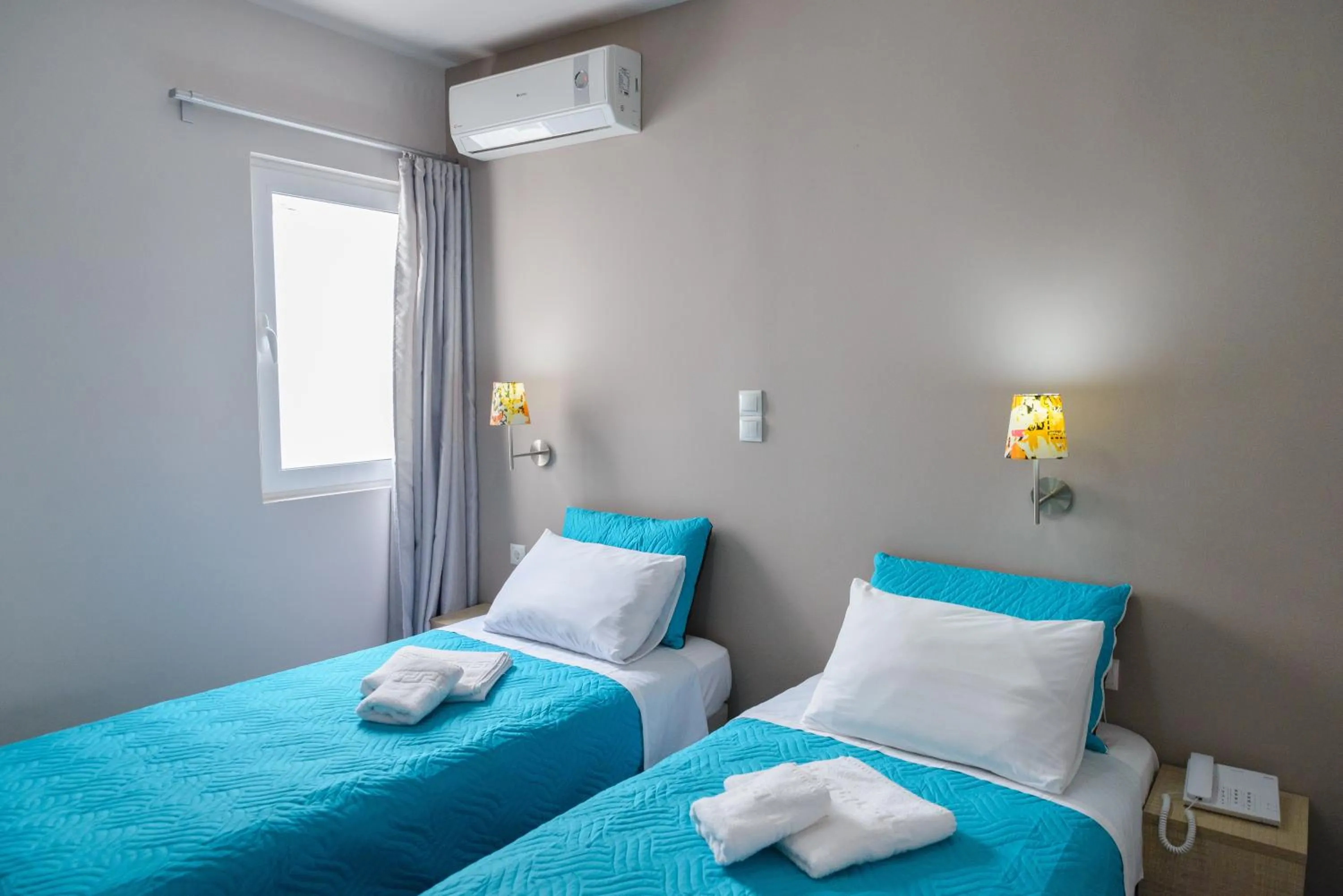 Bedroom, Bed in LUX Hotel