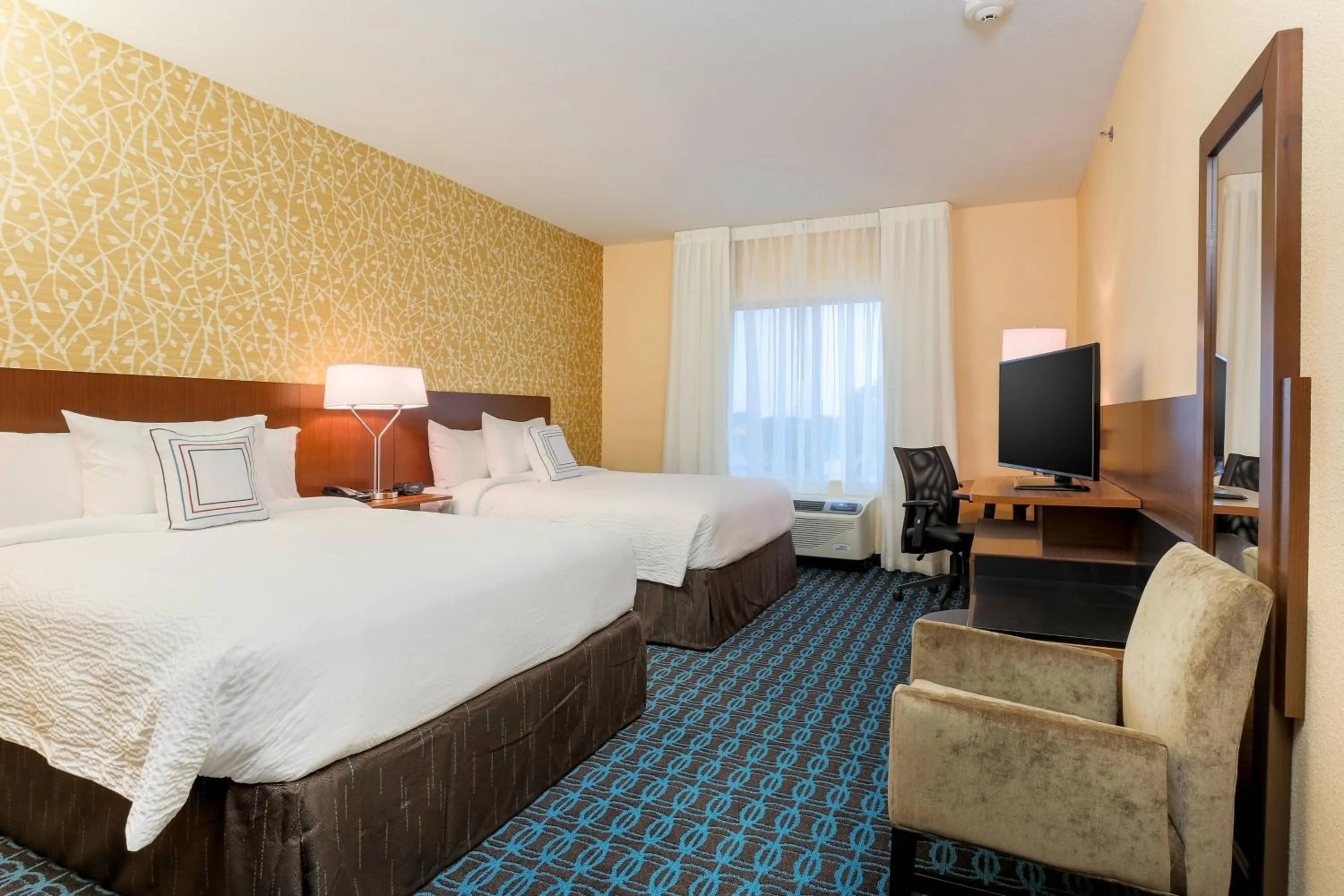 Photo of the whole room, Bed in Fairfield Inn & Suites by Marriott Cuero