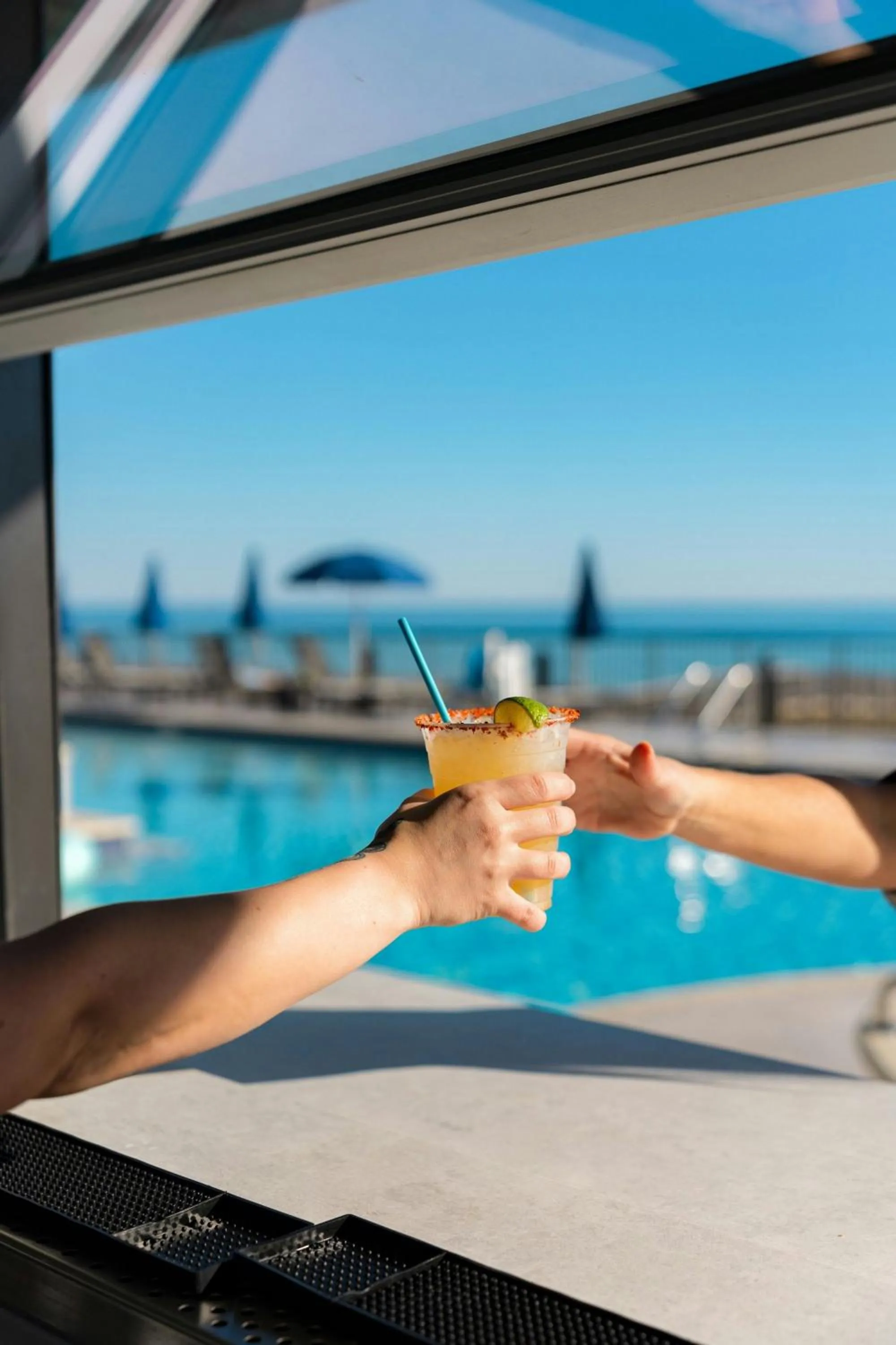 Lounge or bar in SpringHill Suites by Marriott Navarre Oceanfront