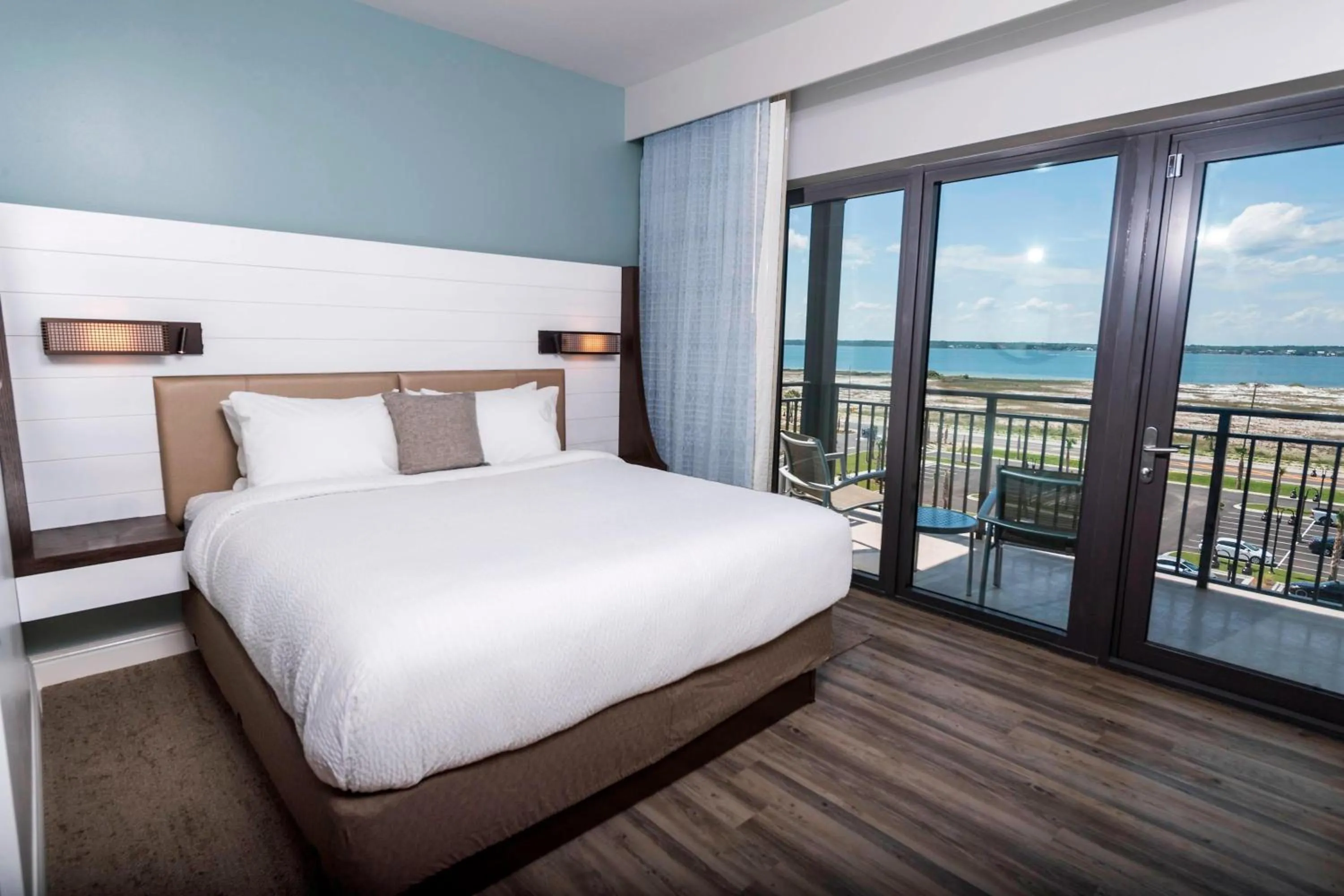 Photo of the whole room, Bed in SpringHill Suites by Marriott Navarre Oceanfront