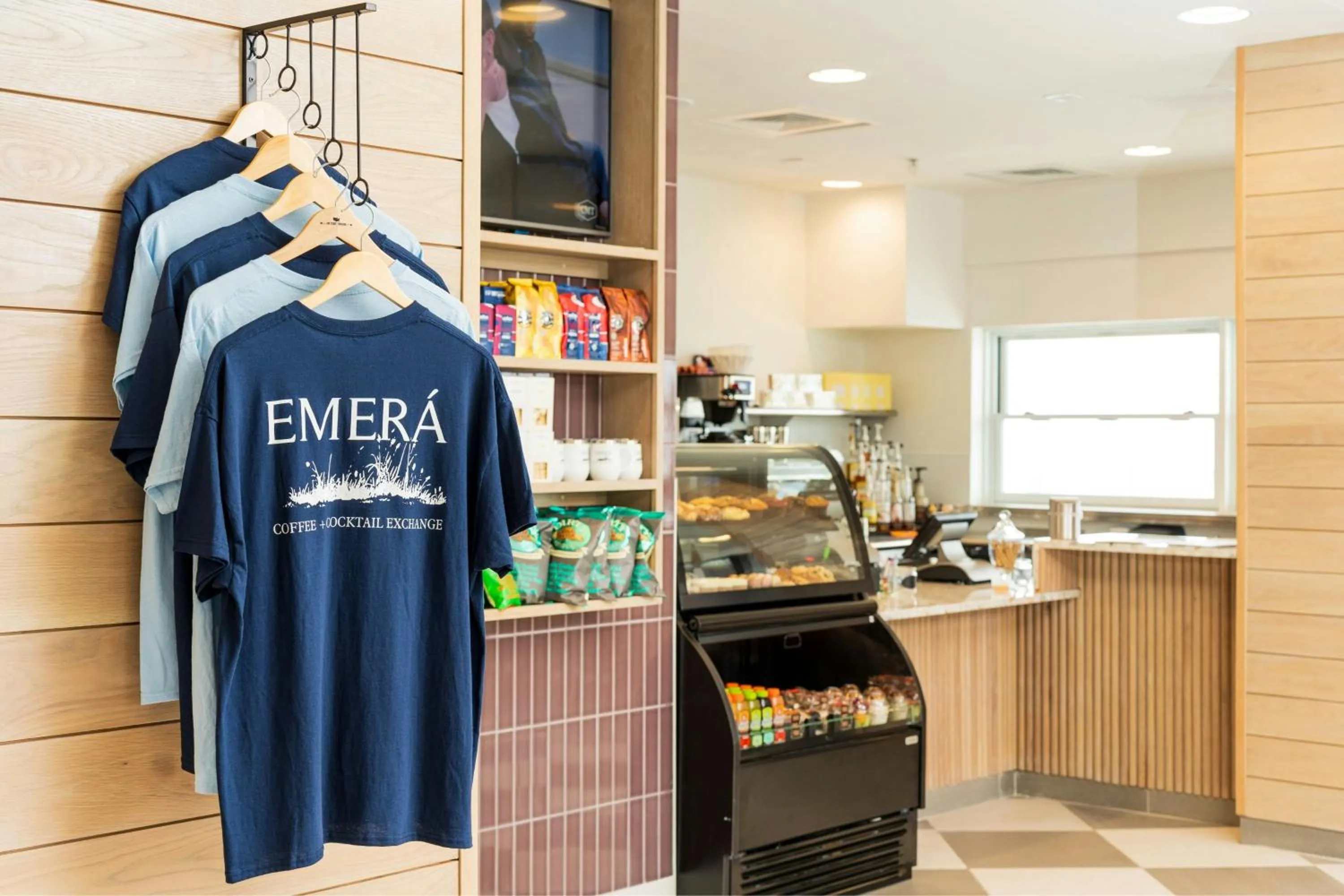 Restaurant/places to eat in SpringHill Suites by Marriott Navarre Oceanfront