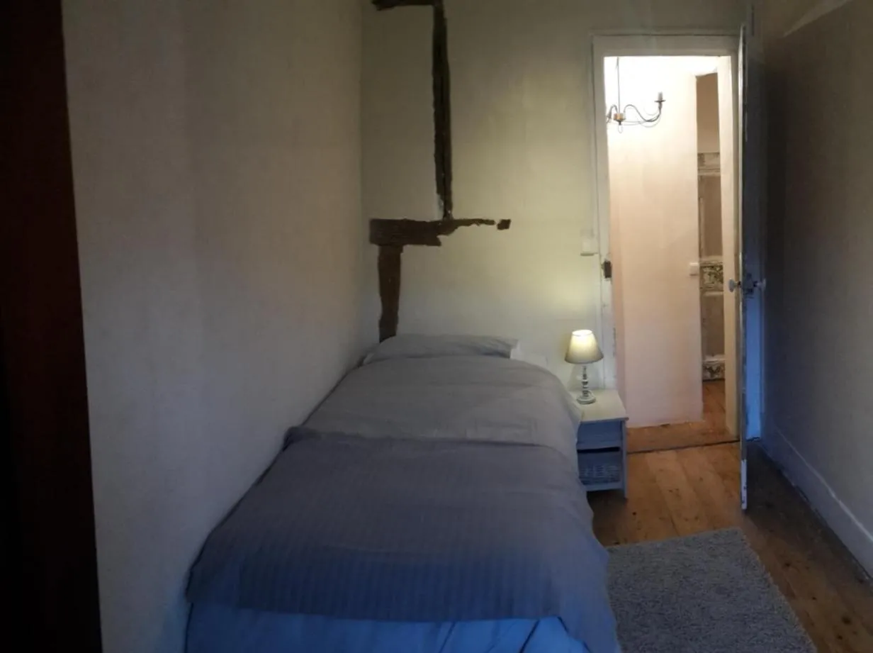 Bed in Les Hirondelles