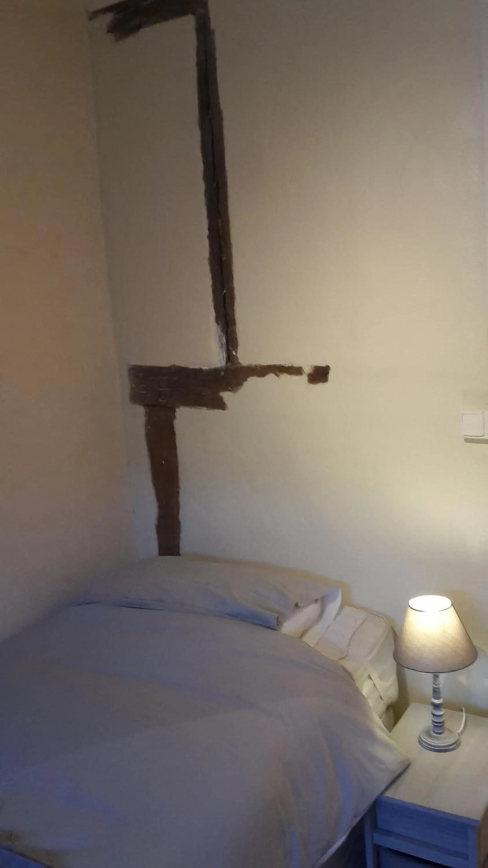 Bed in Les Hirondelles