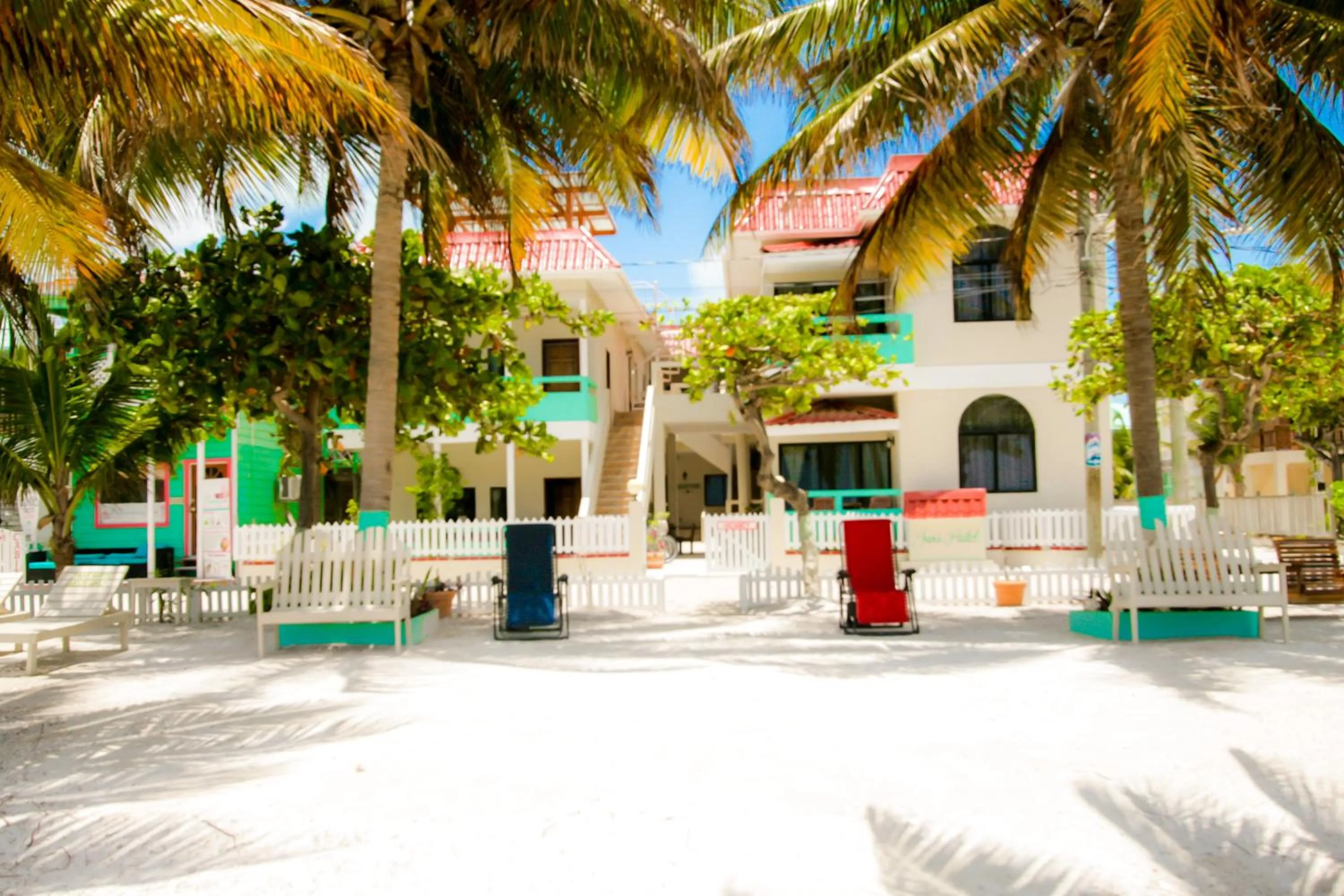 Patio in Jan's Hotel