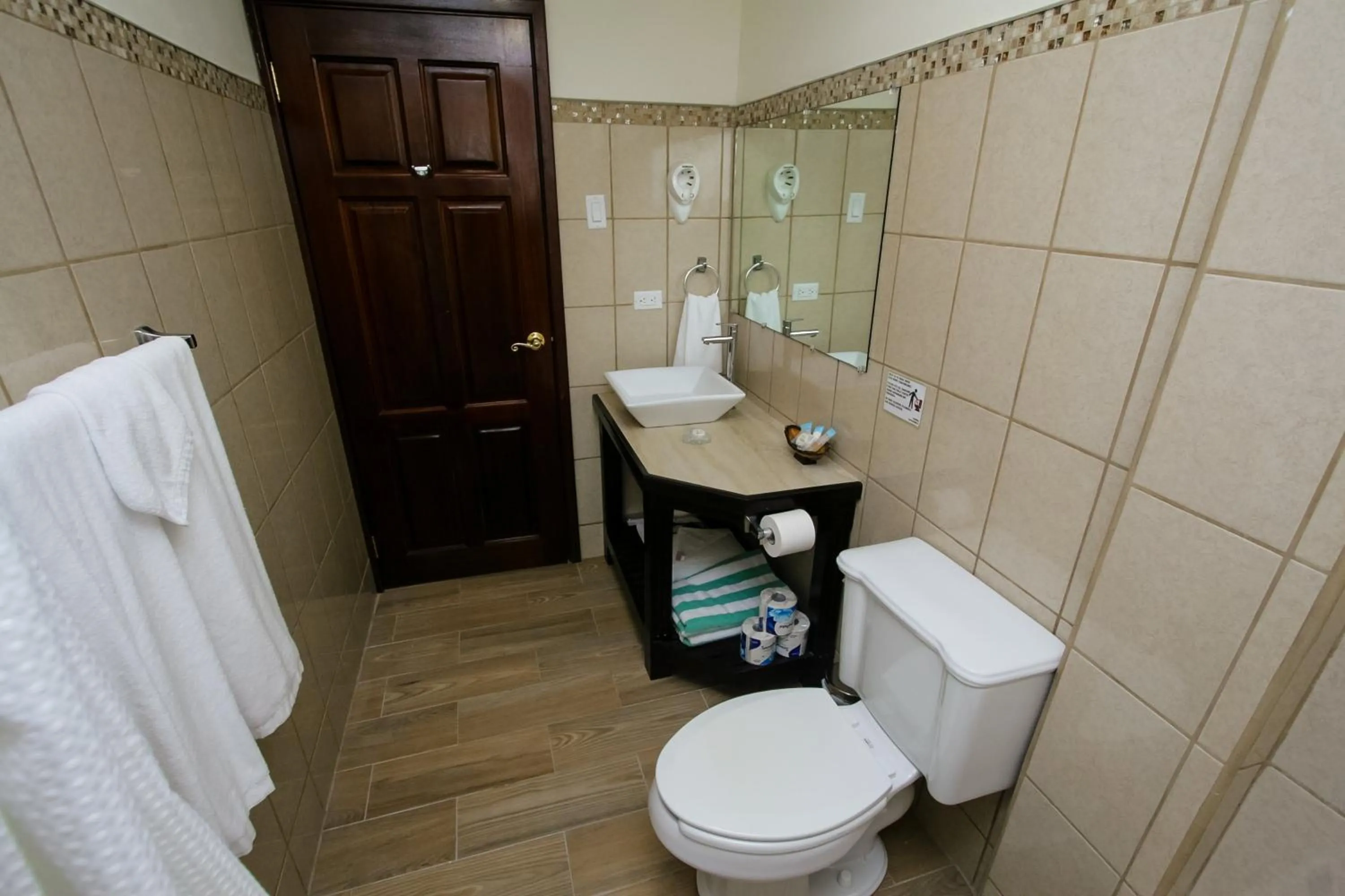 Bathroom in Jan's Hotel