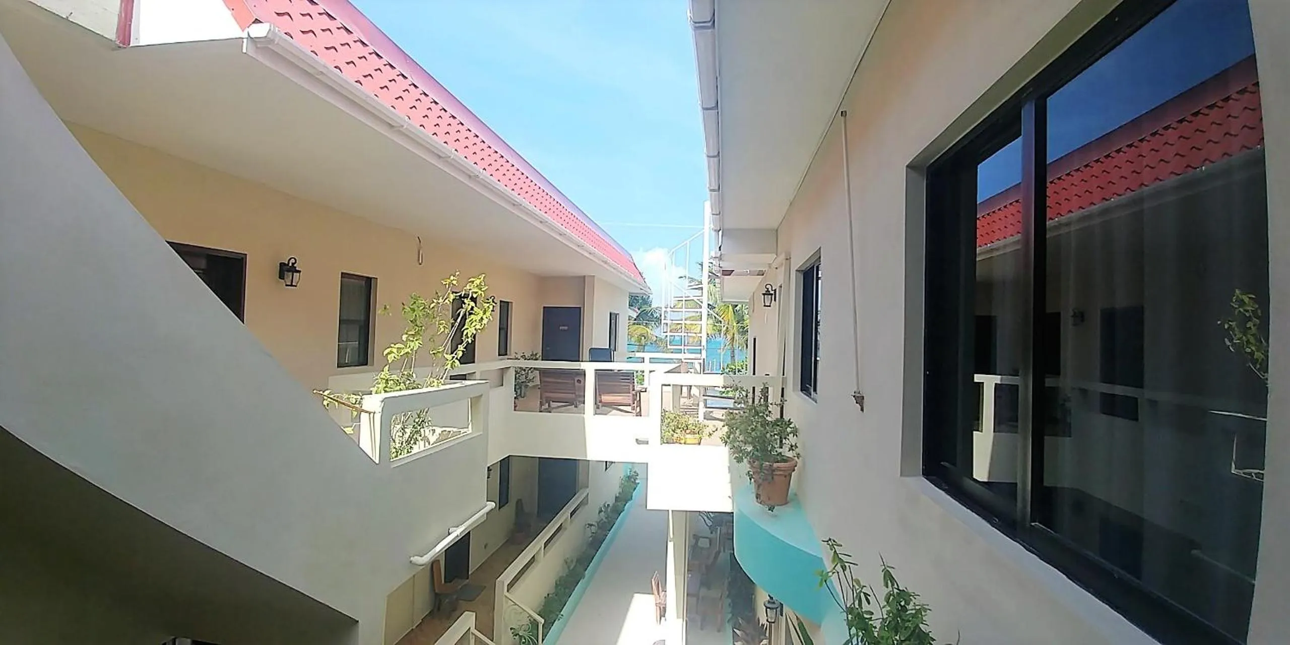 Patio in Jan's Hotel