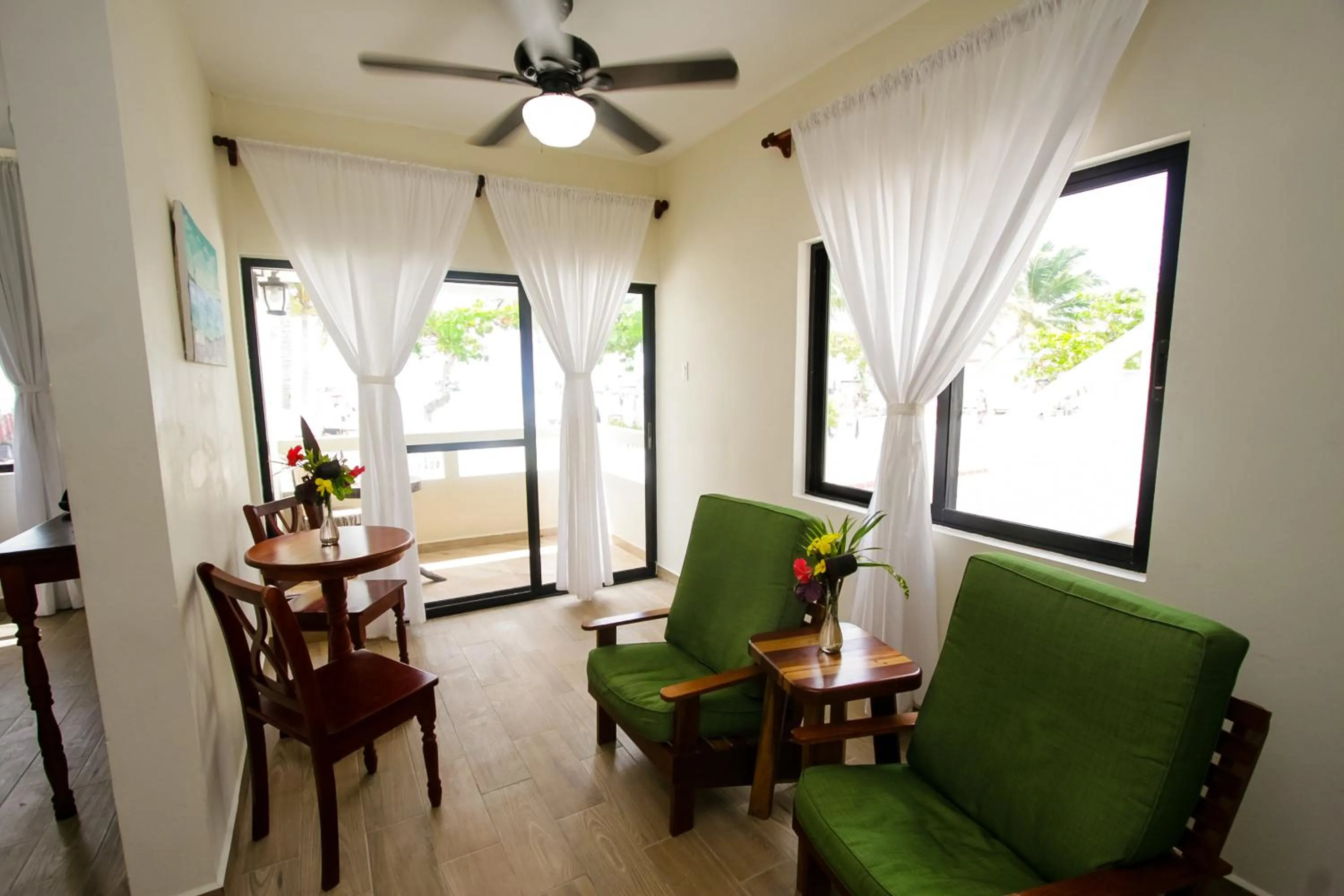 Living room in Jan's Hotel