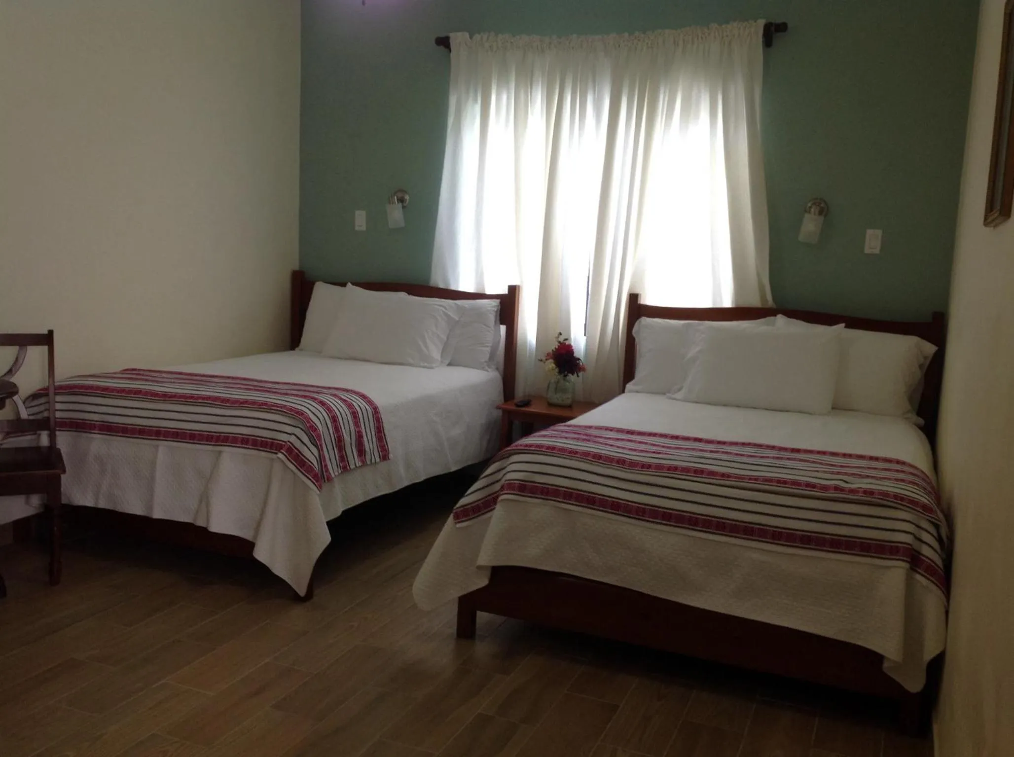 Bedroom, Bed in Jan's Hotel