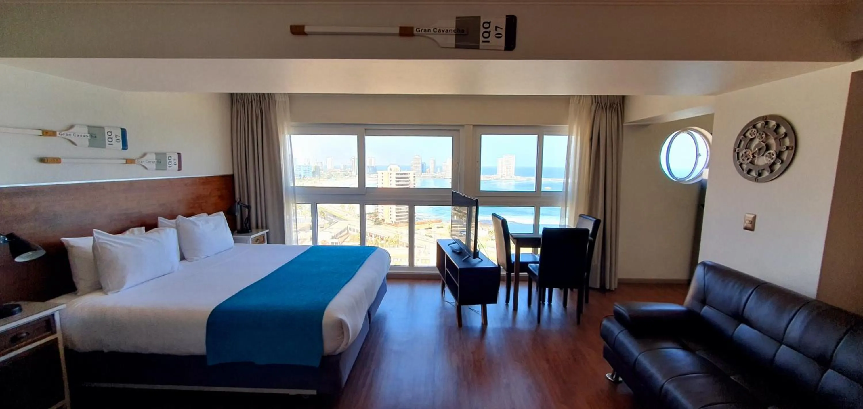 Photo of the whole room, Bed in Gran Cavancha Hotel & Apartment