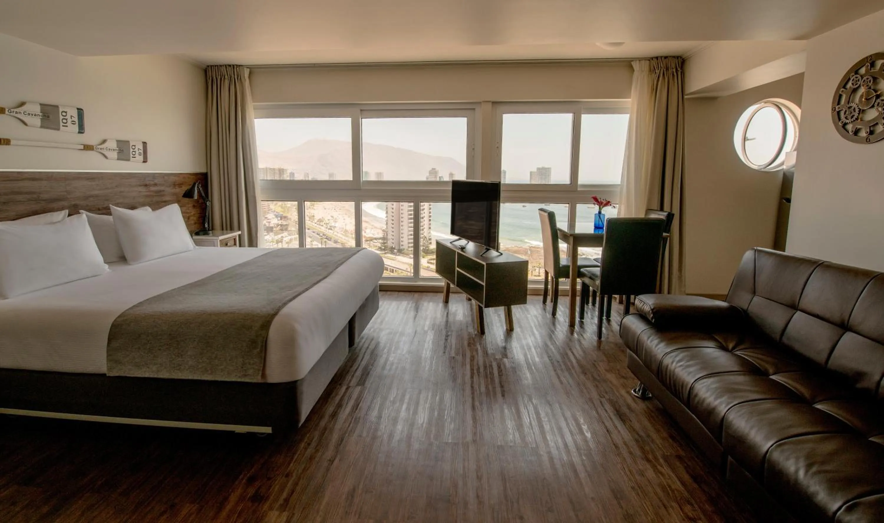 Photo of the whole room, Bed in Gran Cavancha Hotel & Apartment