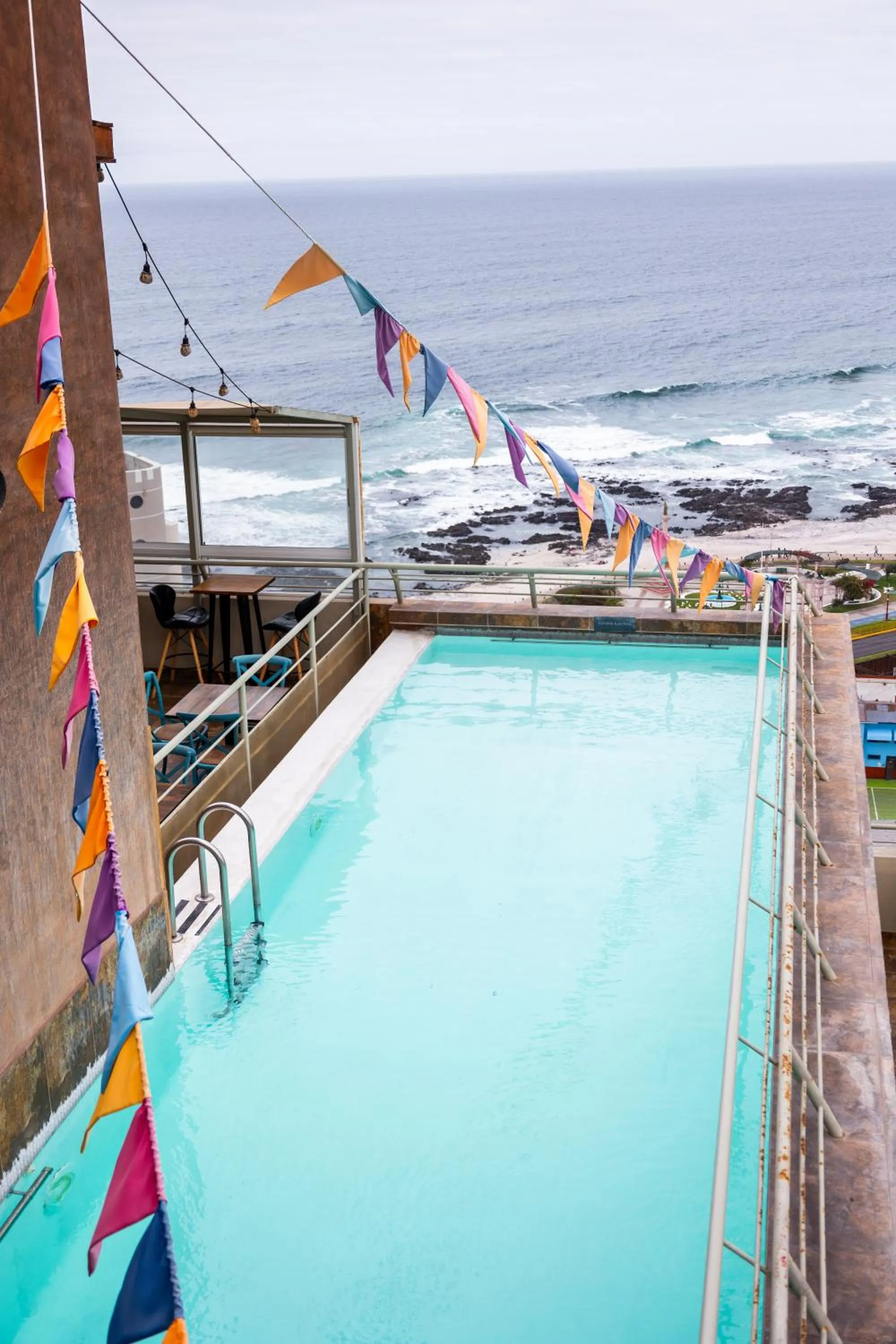 Swimming pool in Gran Cavancha Hotel & Apartment