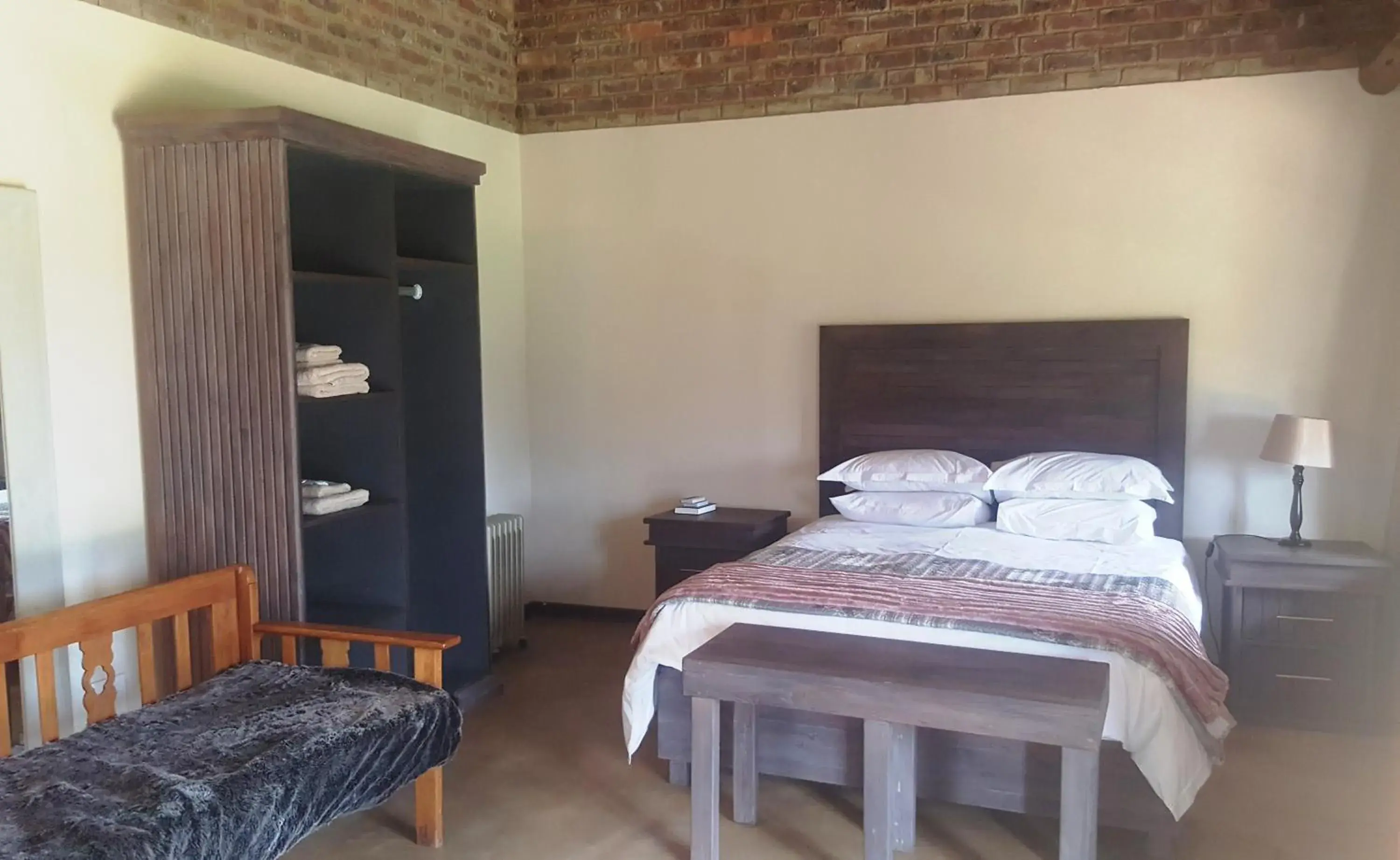 Double Room - single occupancy in African Flair Country Lodge Double Room - single occupancy in African Flair Country Lodge