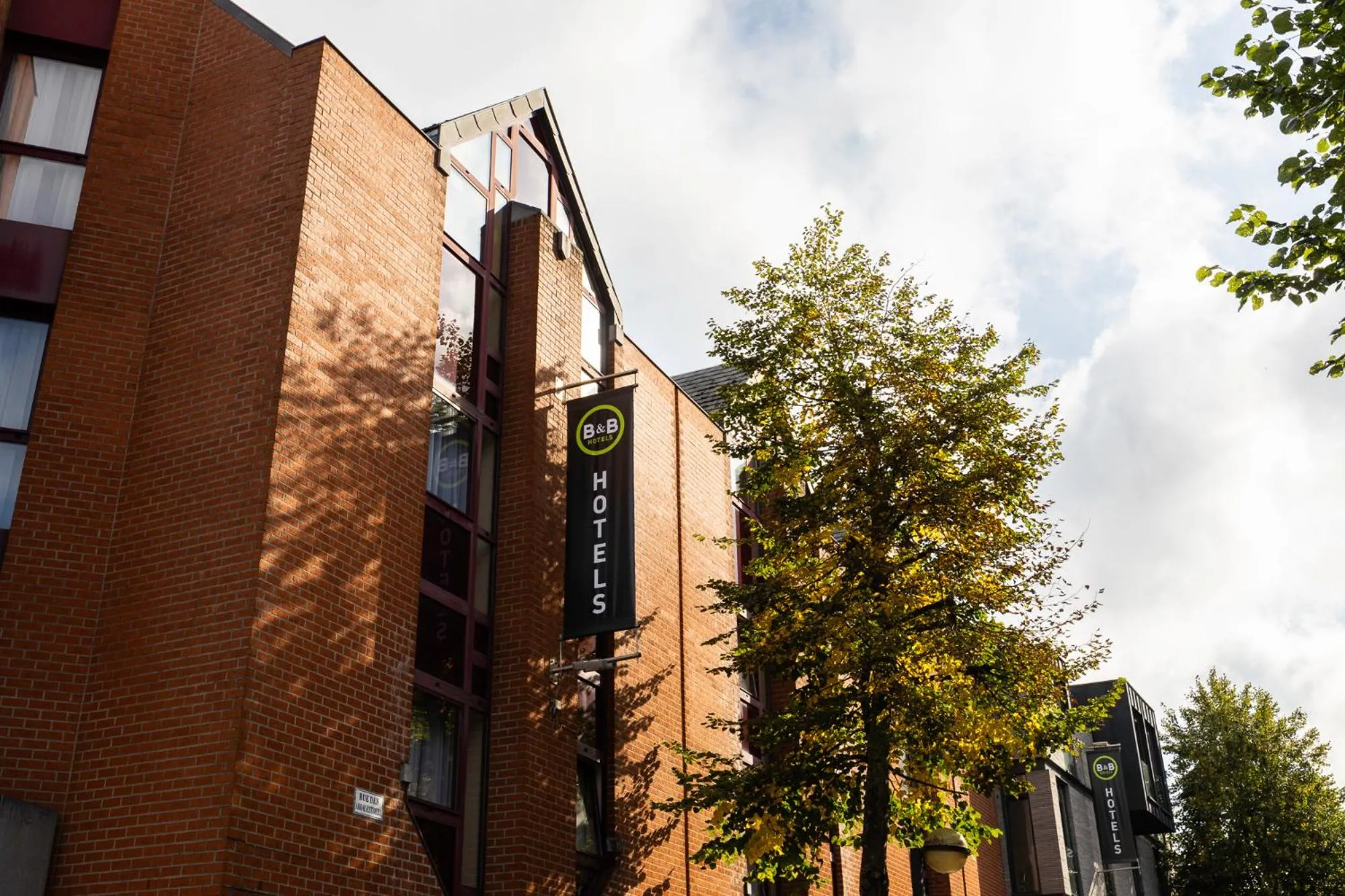 Property building in B&B HOTEL Mons Centre