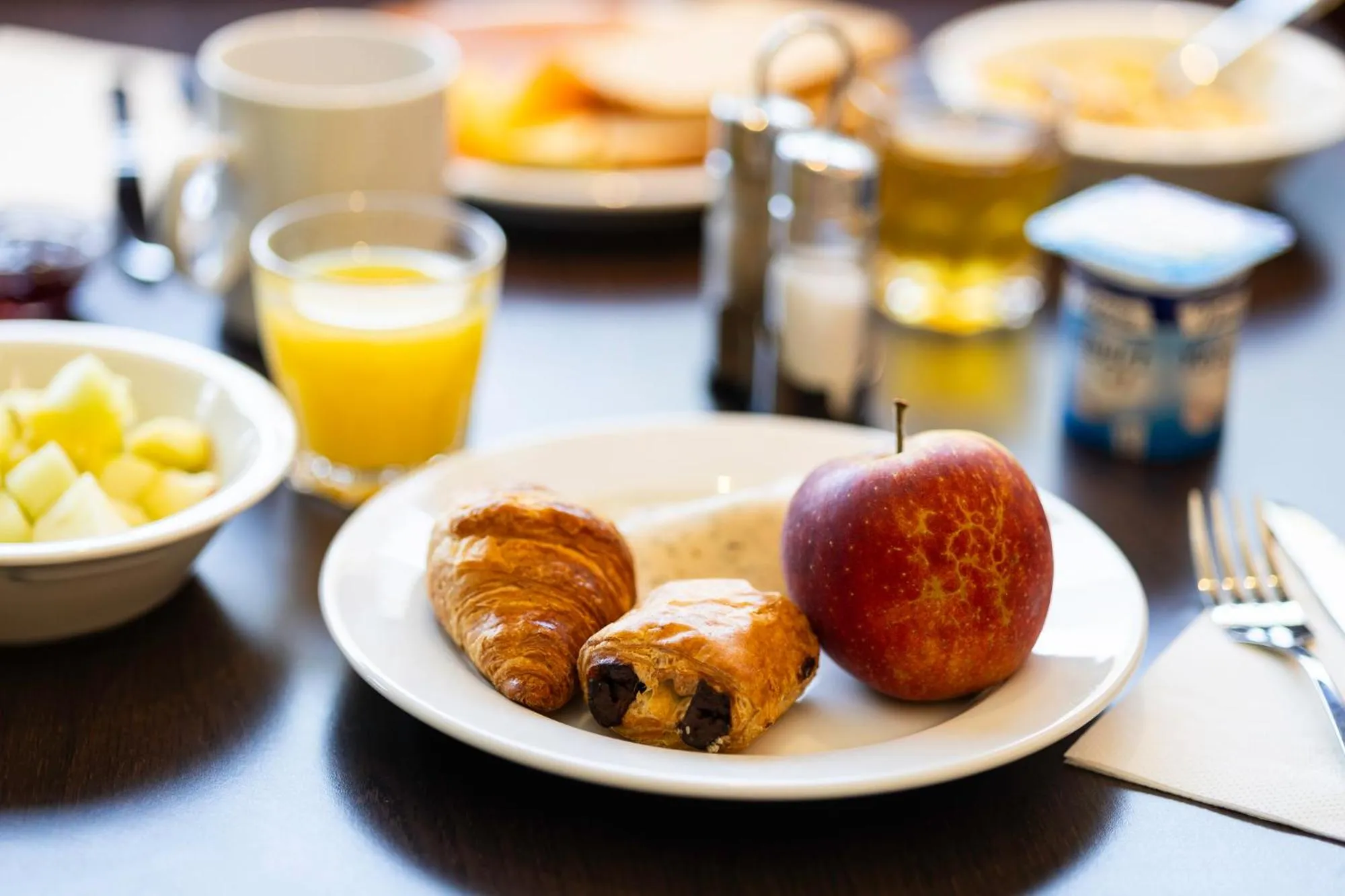 Breakfast in B&B HOTEL Mons Centre