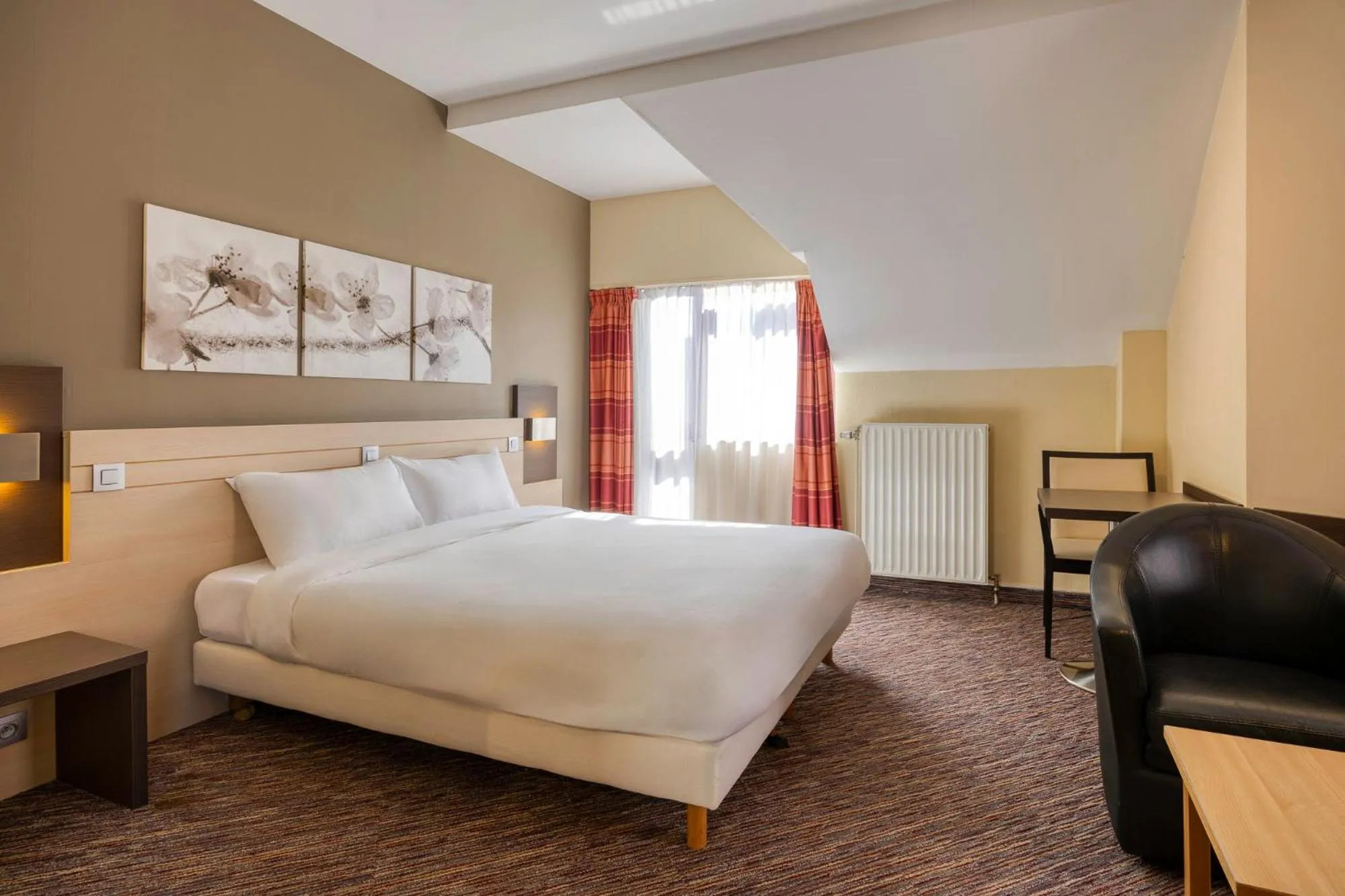 Bedroom, Bed in B&B HOTEL Mons Centre