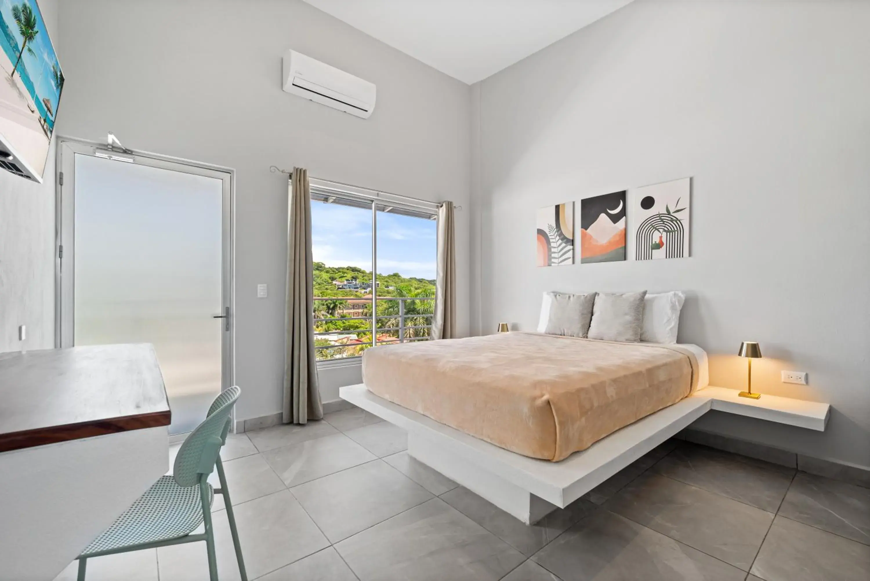 Deluxe Queen Room in La Ramona Charming Hotel Deluxe Queen Room in La Ramona Charming Hotel