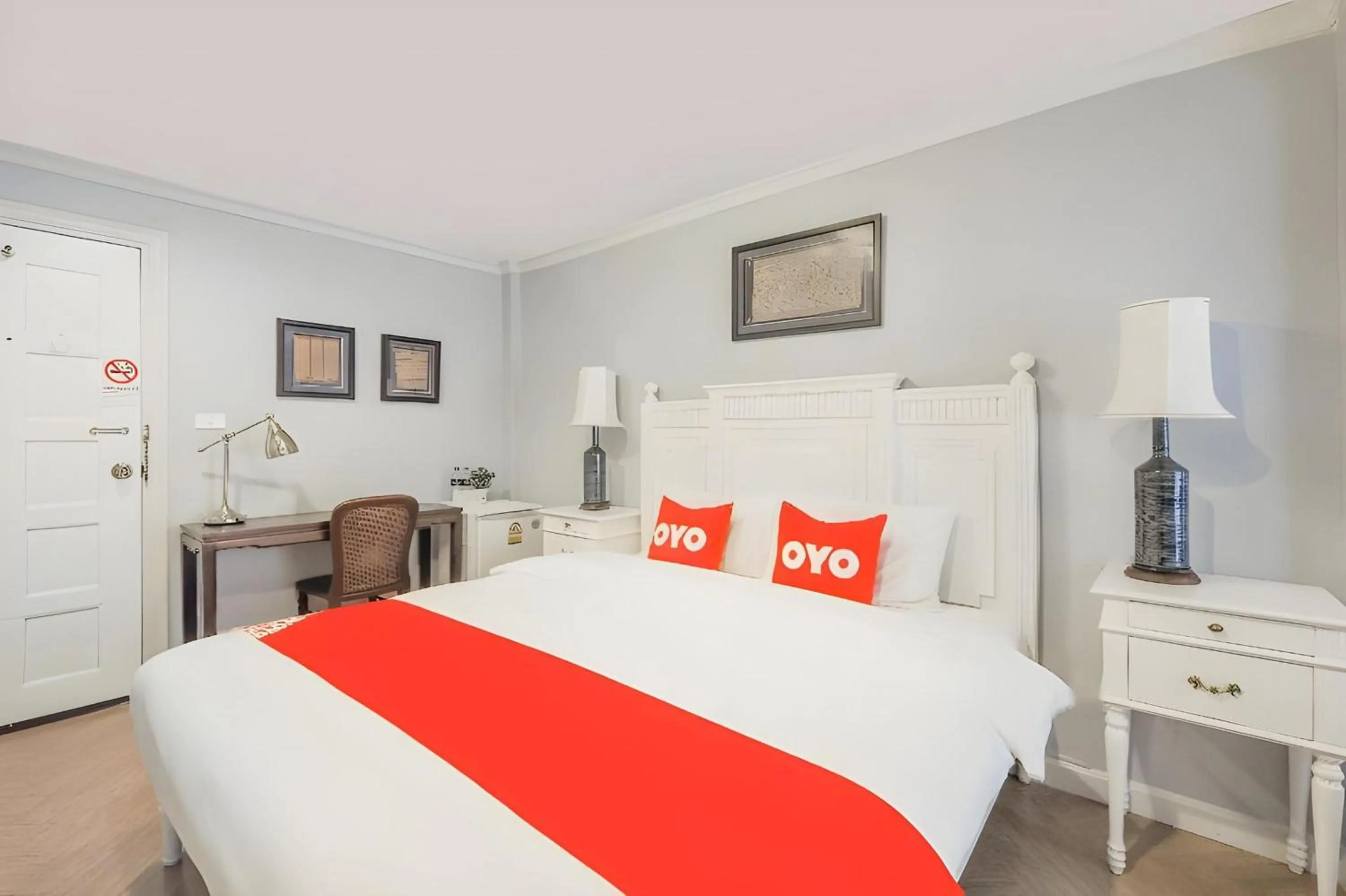 Photo of the whole room, Bed in OYO 899 Villa De Hun