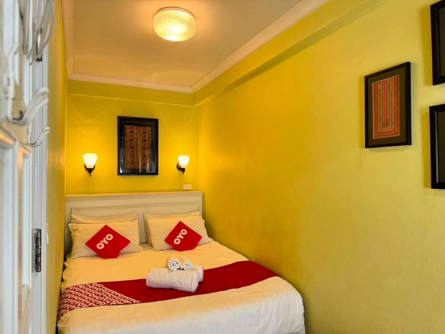 Bedroom, Bed in OYO 899 Villa De Hun