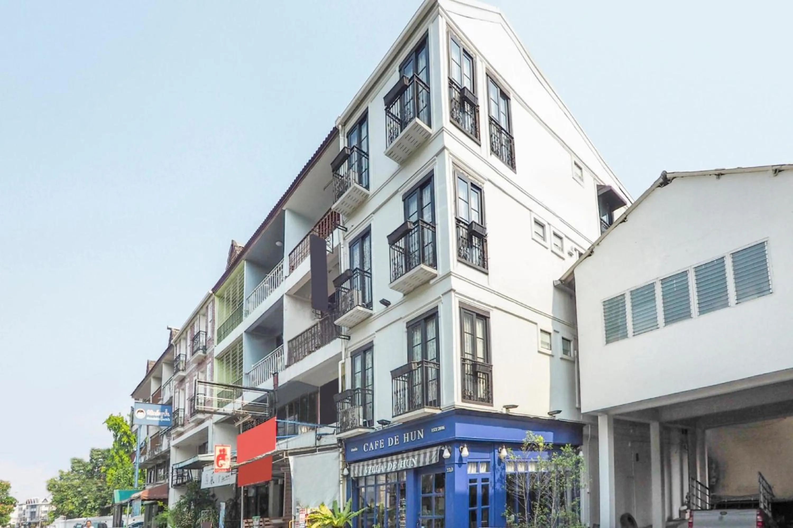 Neighbourhood in OYO 899 Villa De Hun