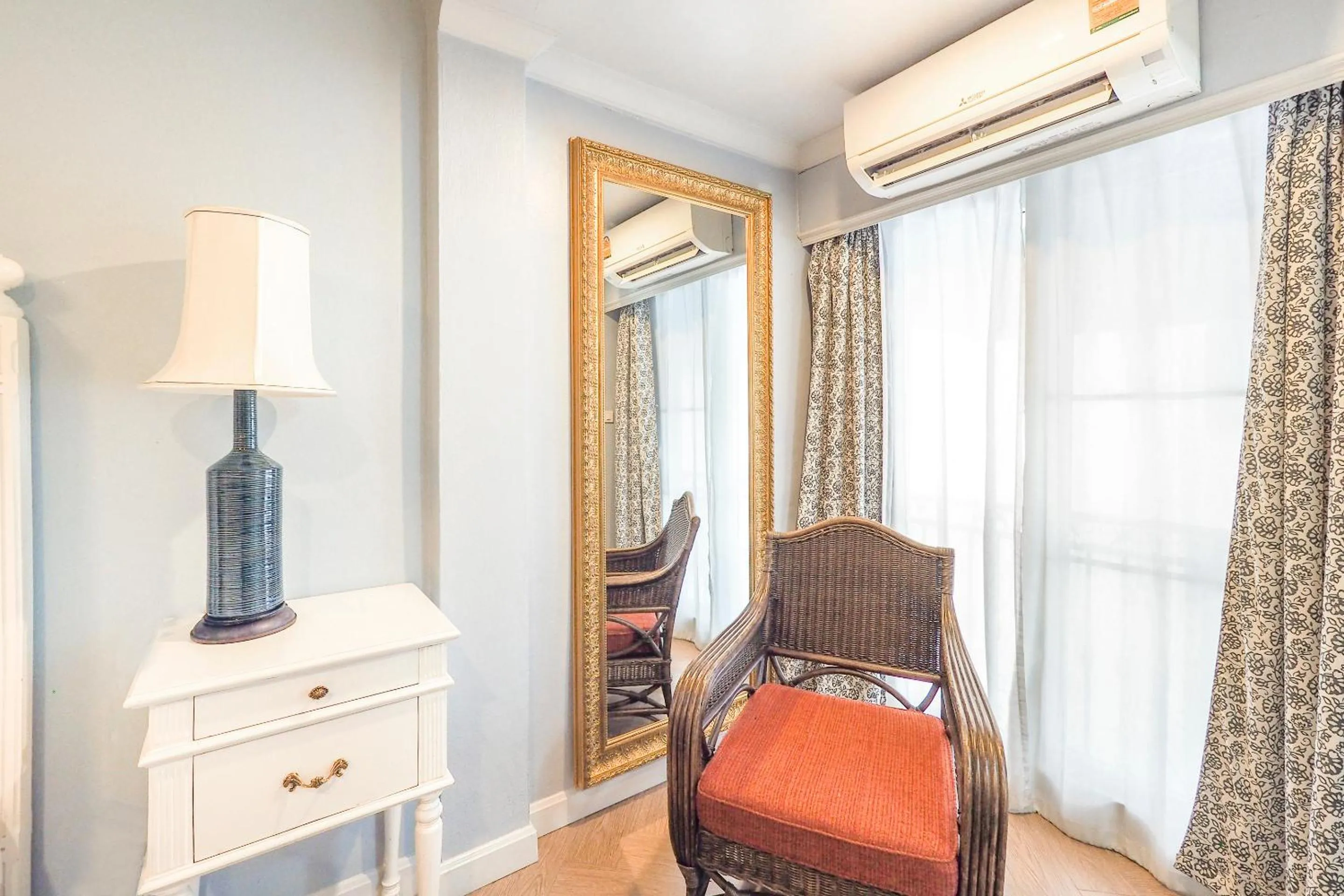 Bedroom in OYO 899 Villa De Hun