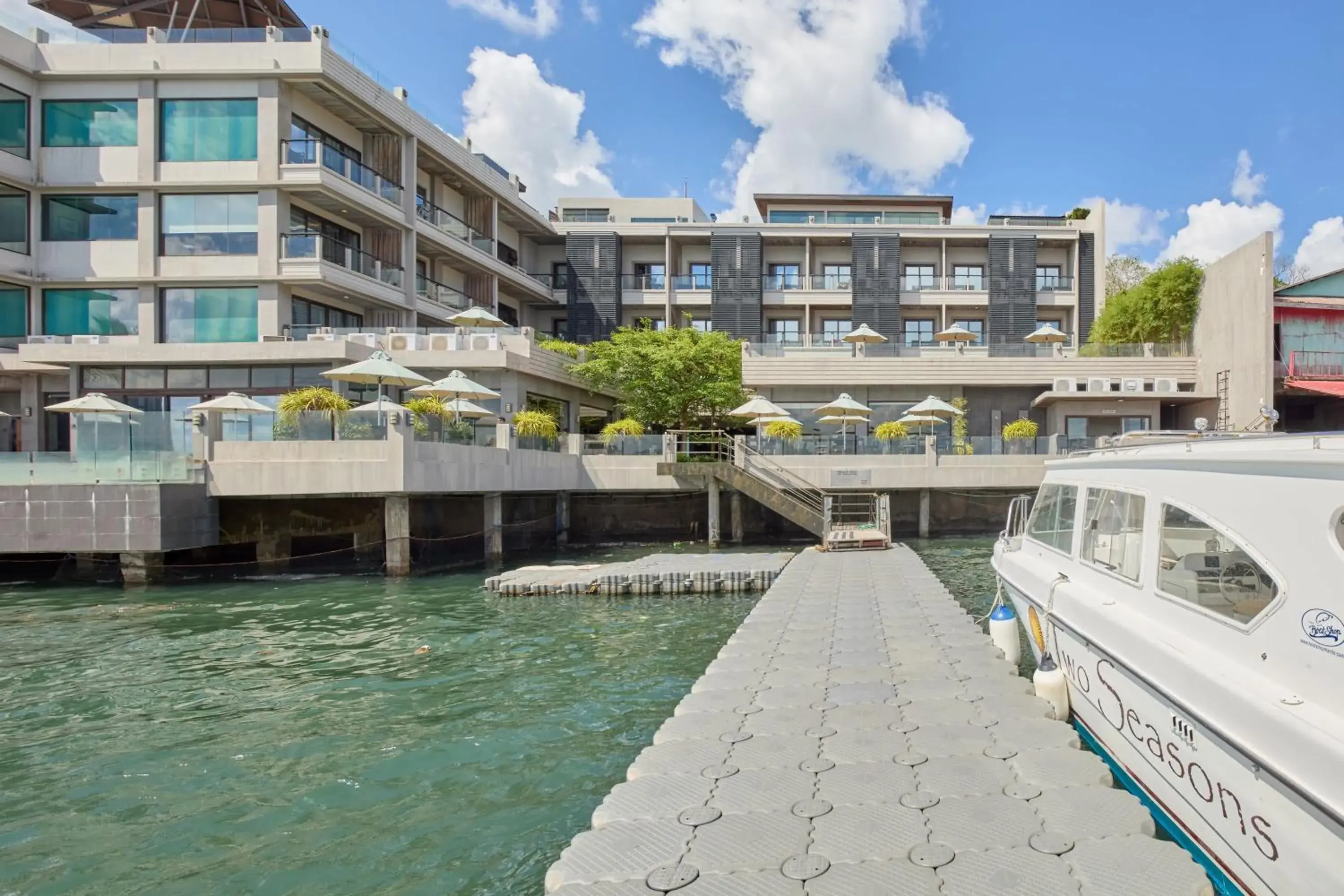 Property building in Two Seasons Coron Bayside Hotel Property building in Two Seasons Coron Bayside Hotel