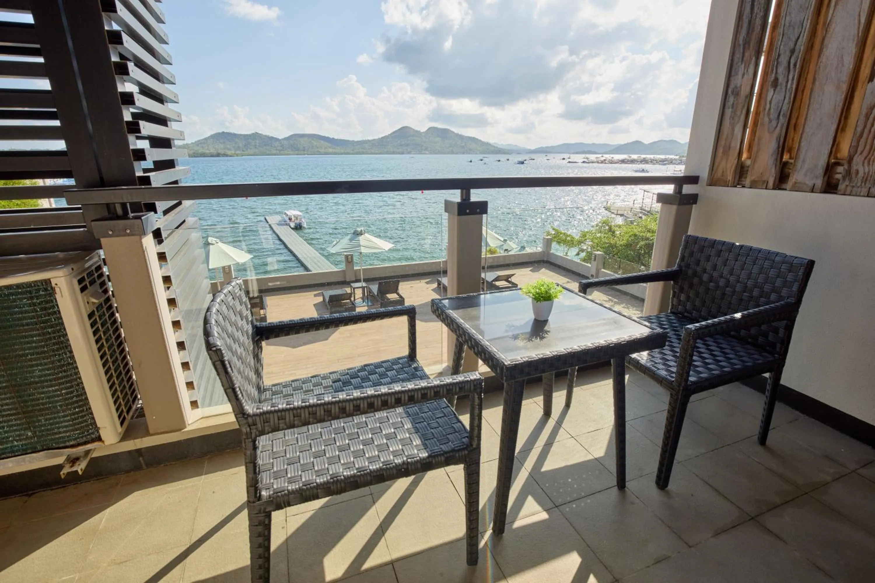 Balcony/Terrace in Two Seasons Coron Bayside Hotel