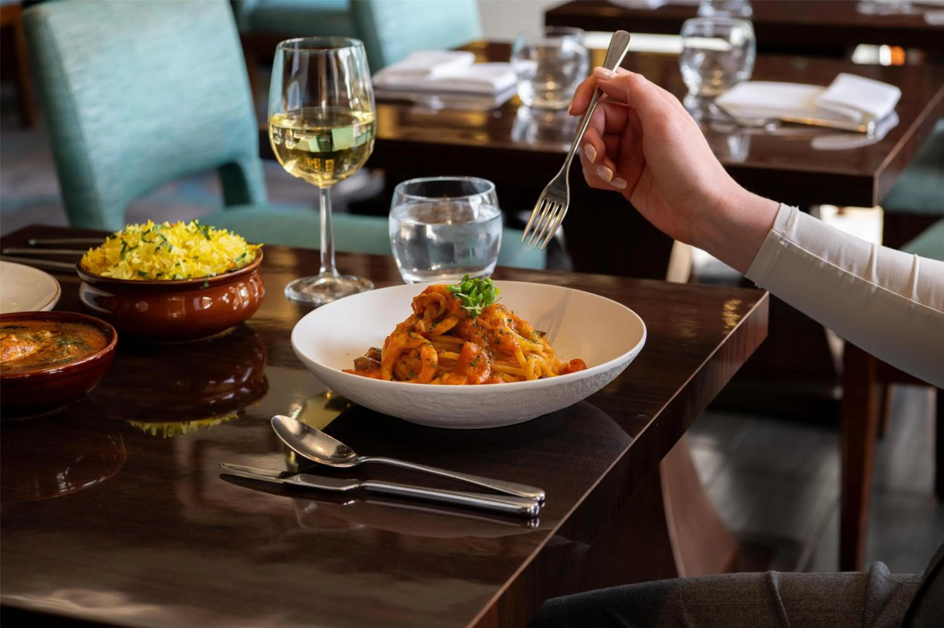 Restaurant/places to eat in Radisson Blu Hotel, London Heathrow