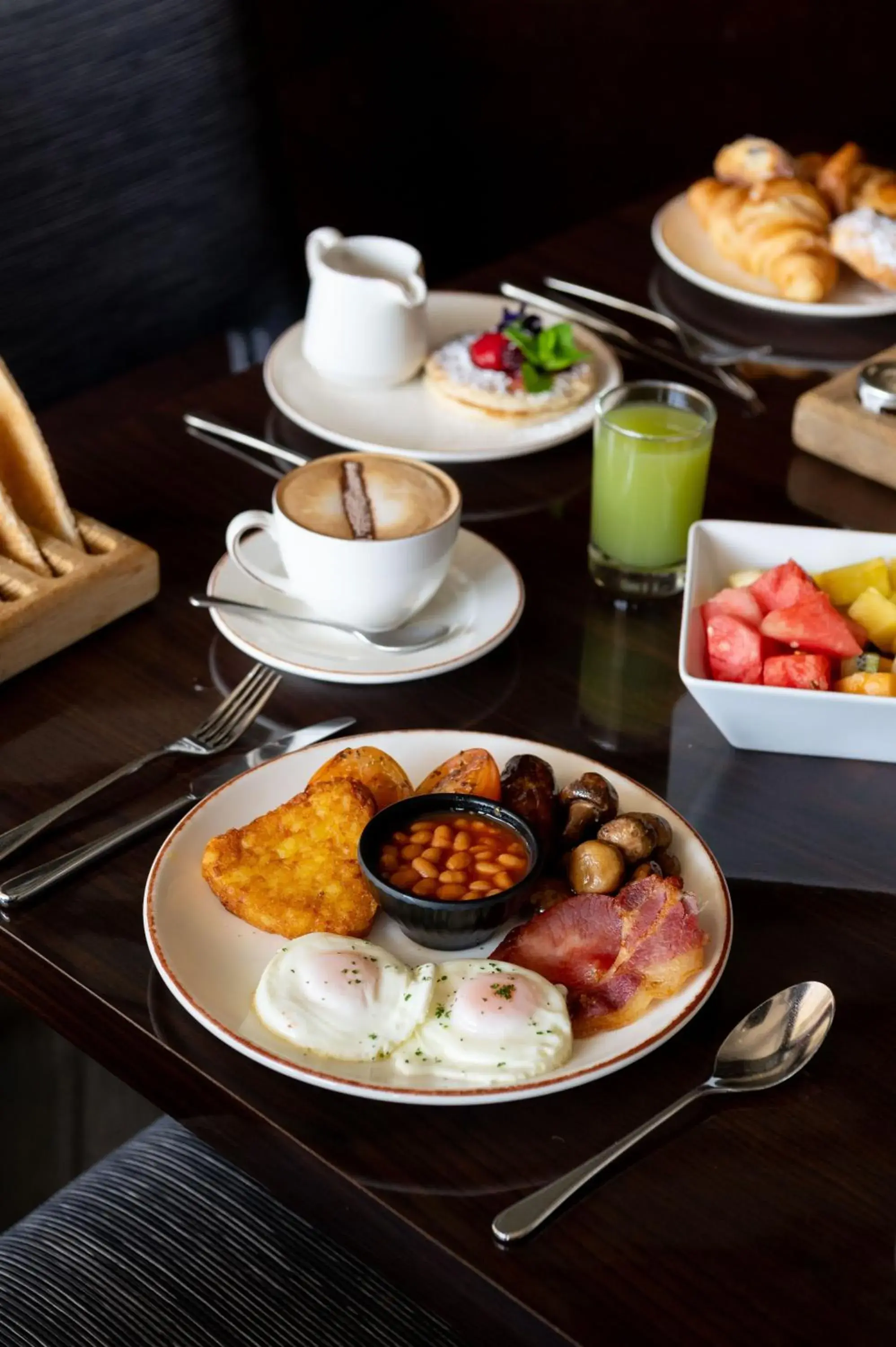 Breakfast in Radisson Blu Hotel, London Heathrow Breakfast in Radisson Blu Hotel, London Heathrow