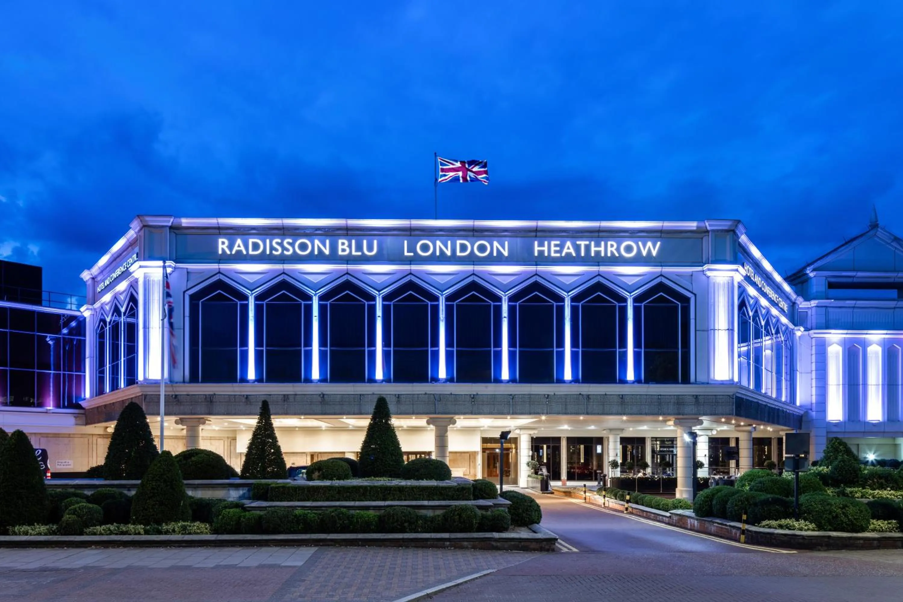 Property building in Radisson Blu Hotel, London Heathrow